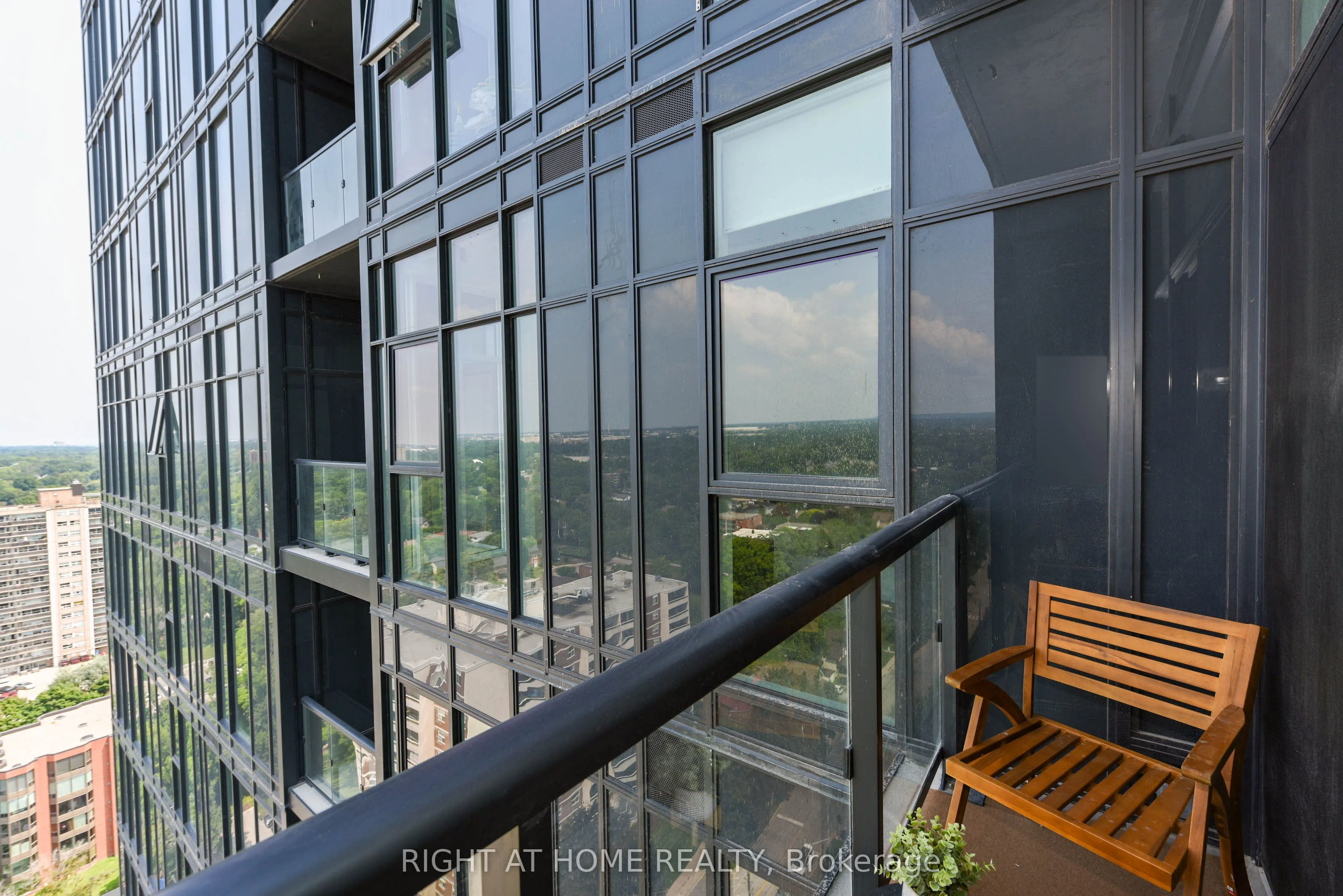 370 MARTHA Street, #2008
