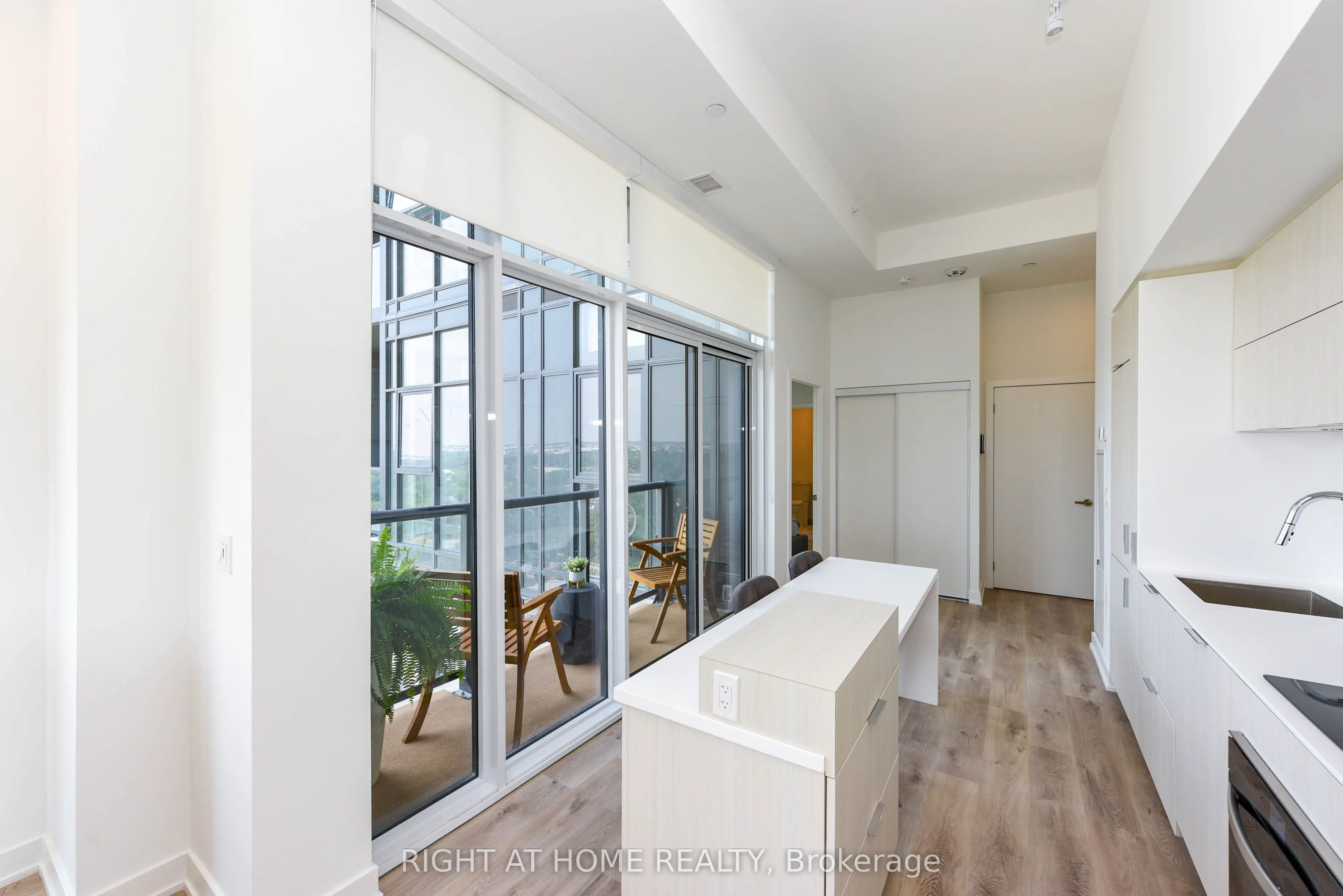 370 MARTHA Street, #2008