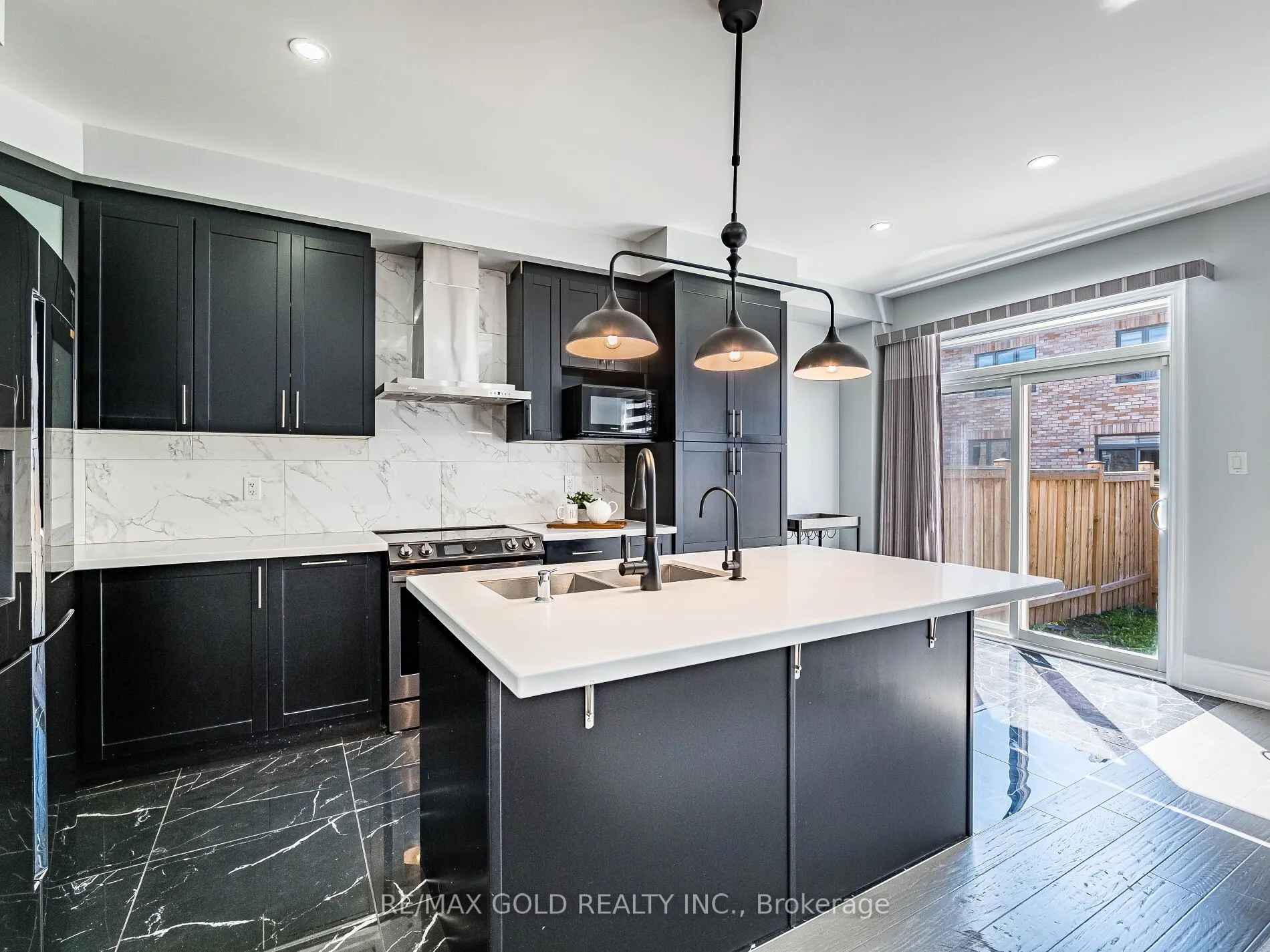 105 Boathouse Road