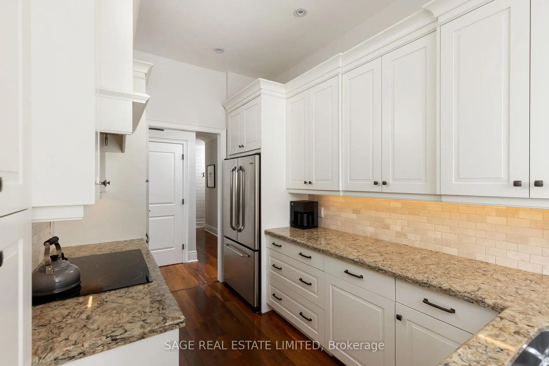 25 Earlington Avenue, #PH613