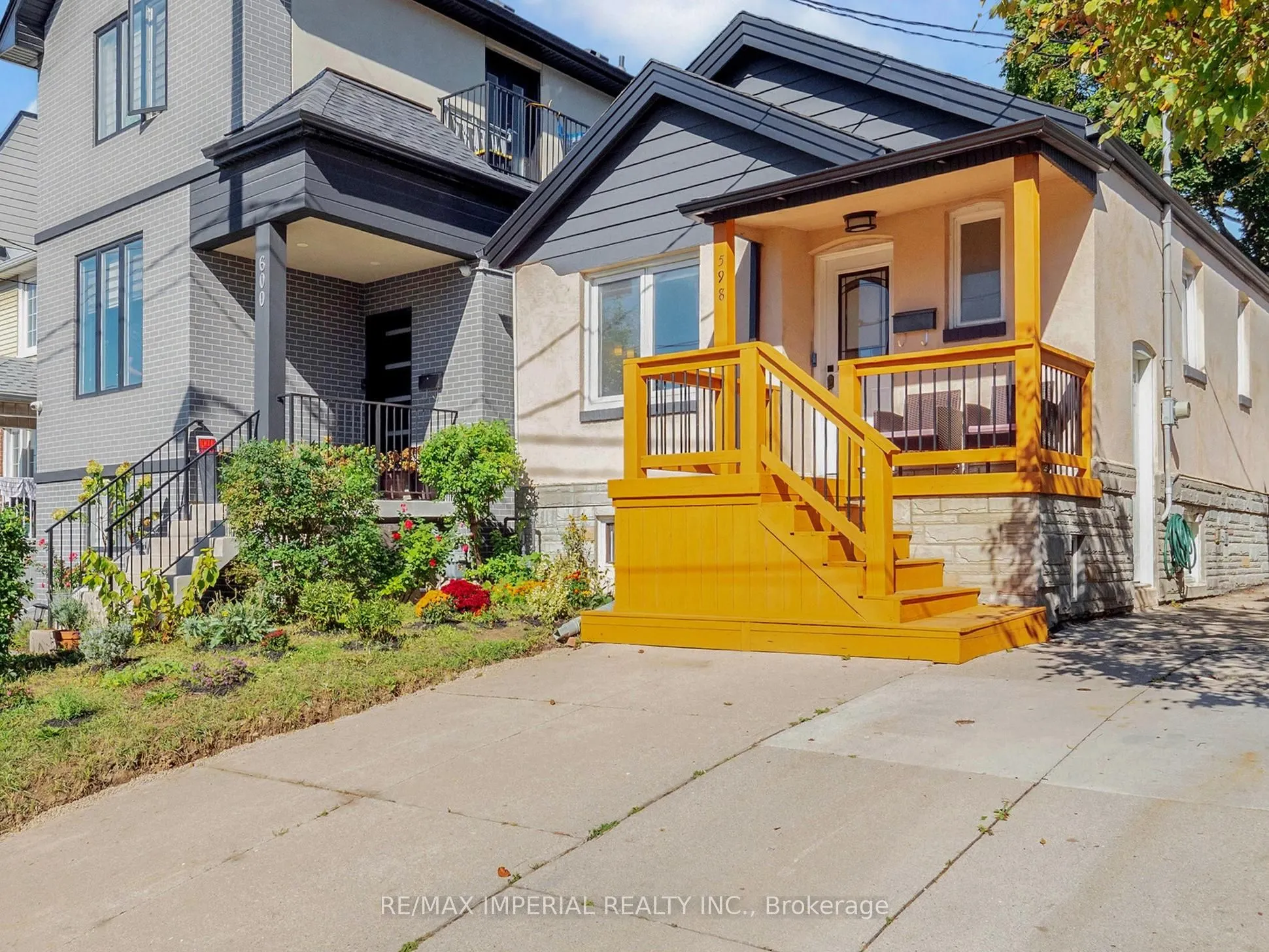 598 Ridelle Avenue