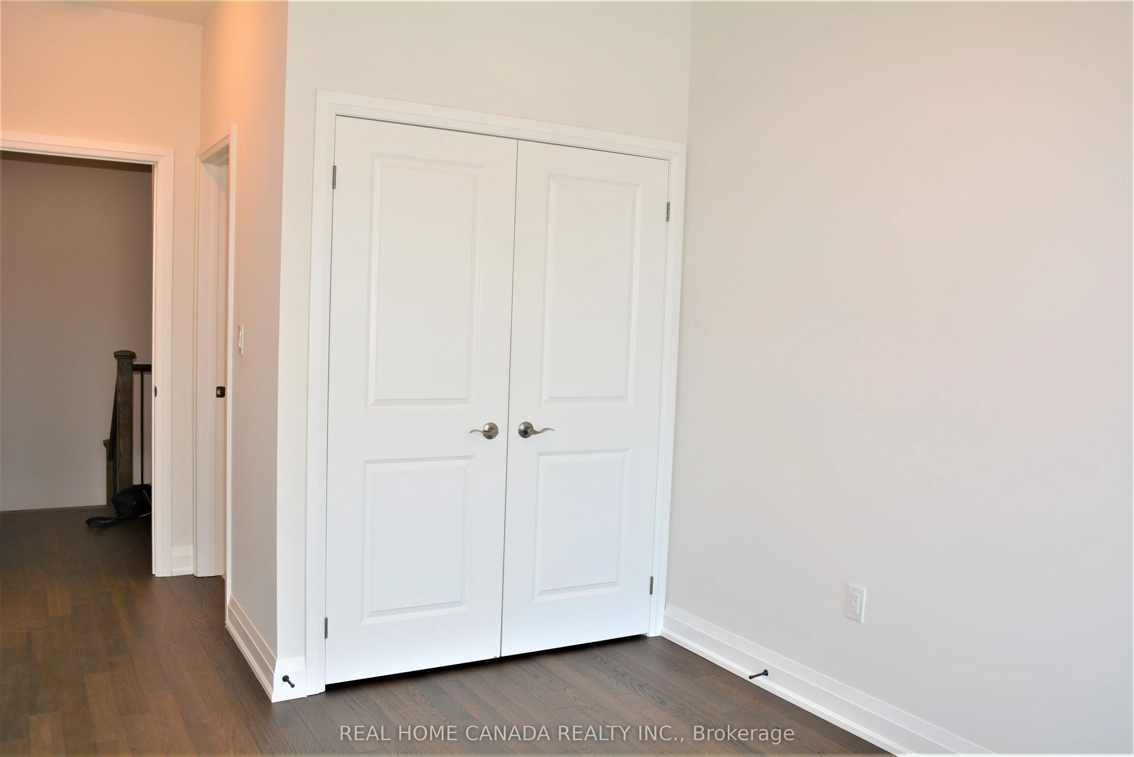2452 Belt Lane