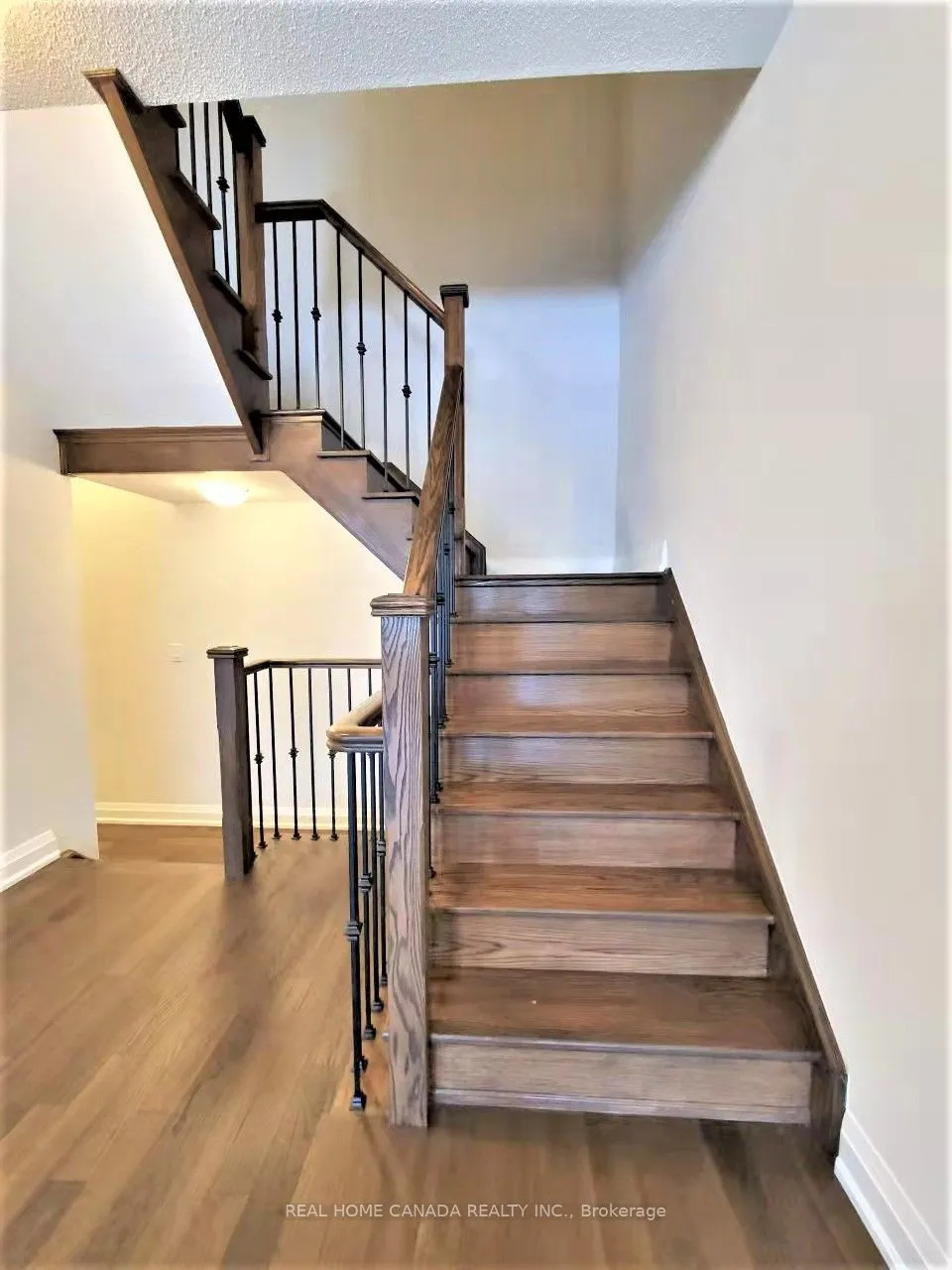 2452 Belt Lane