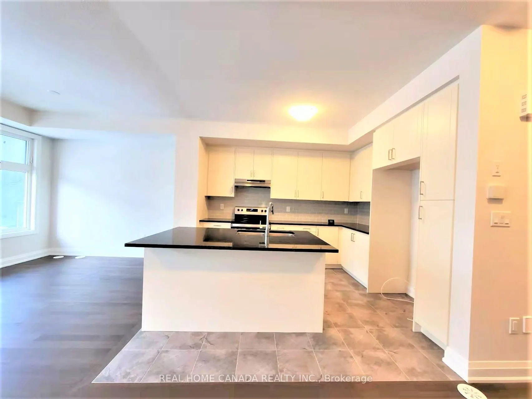 2452 Belt Lane