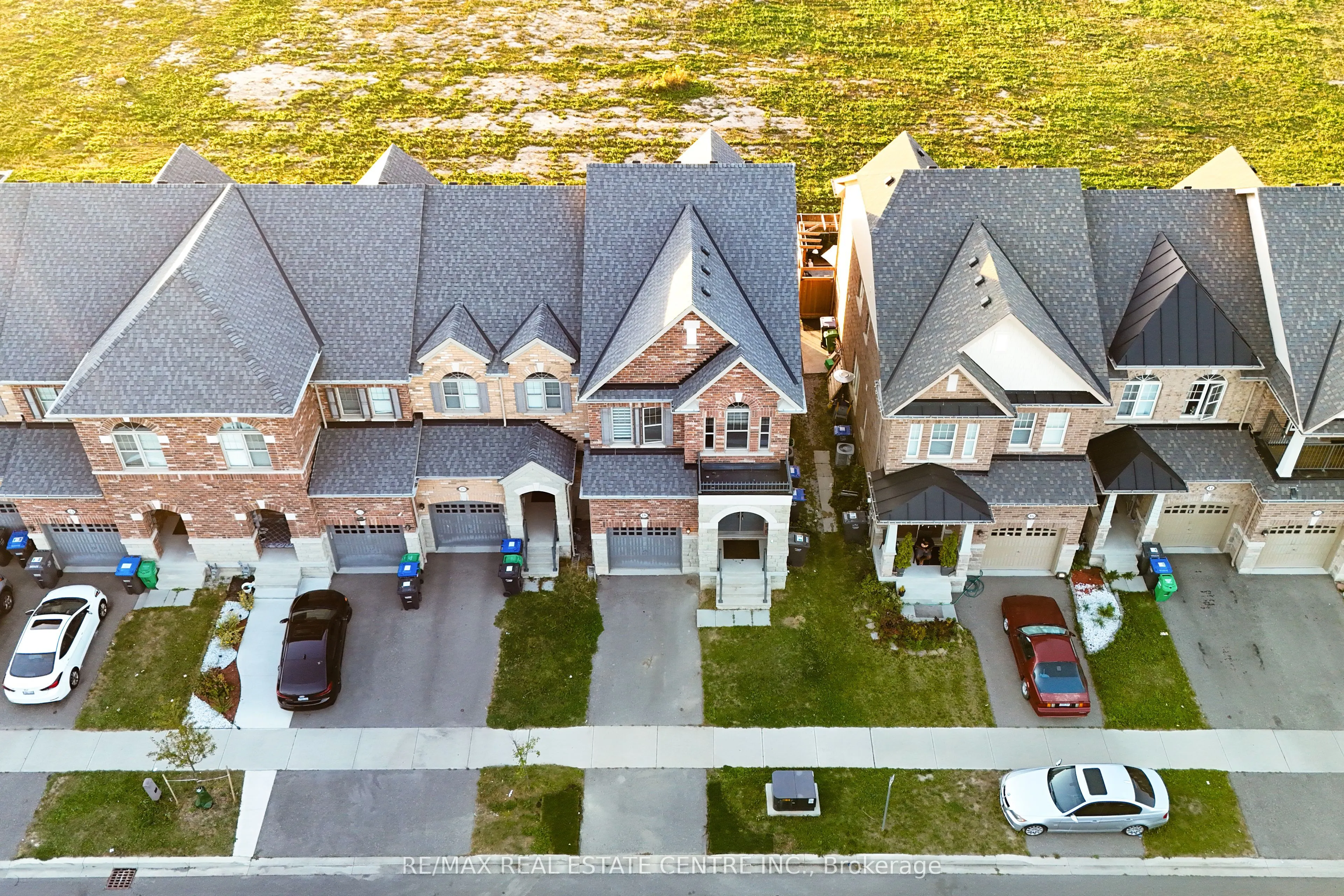 18 Hogan Manor Drive