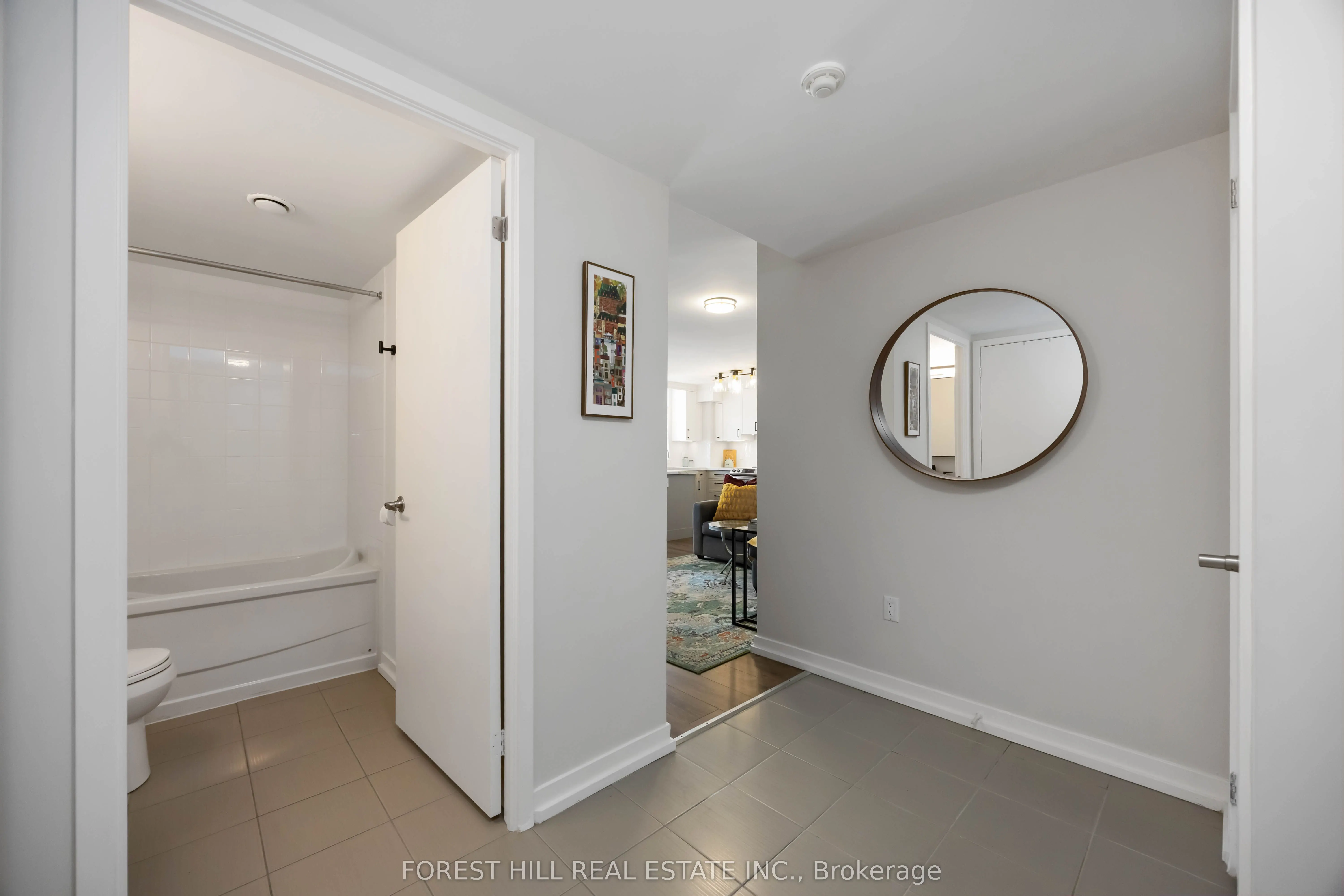 816 Lansdowne Avenue, #623