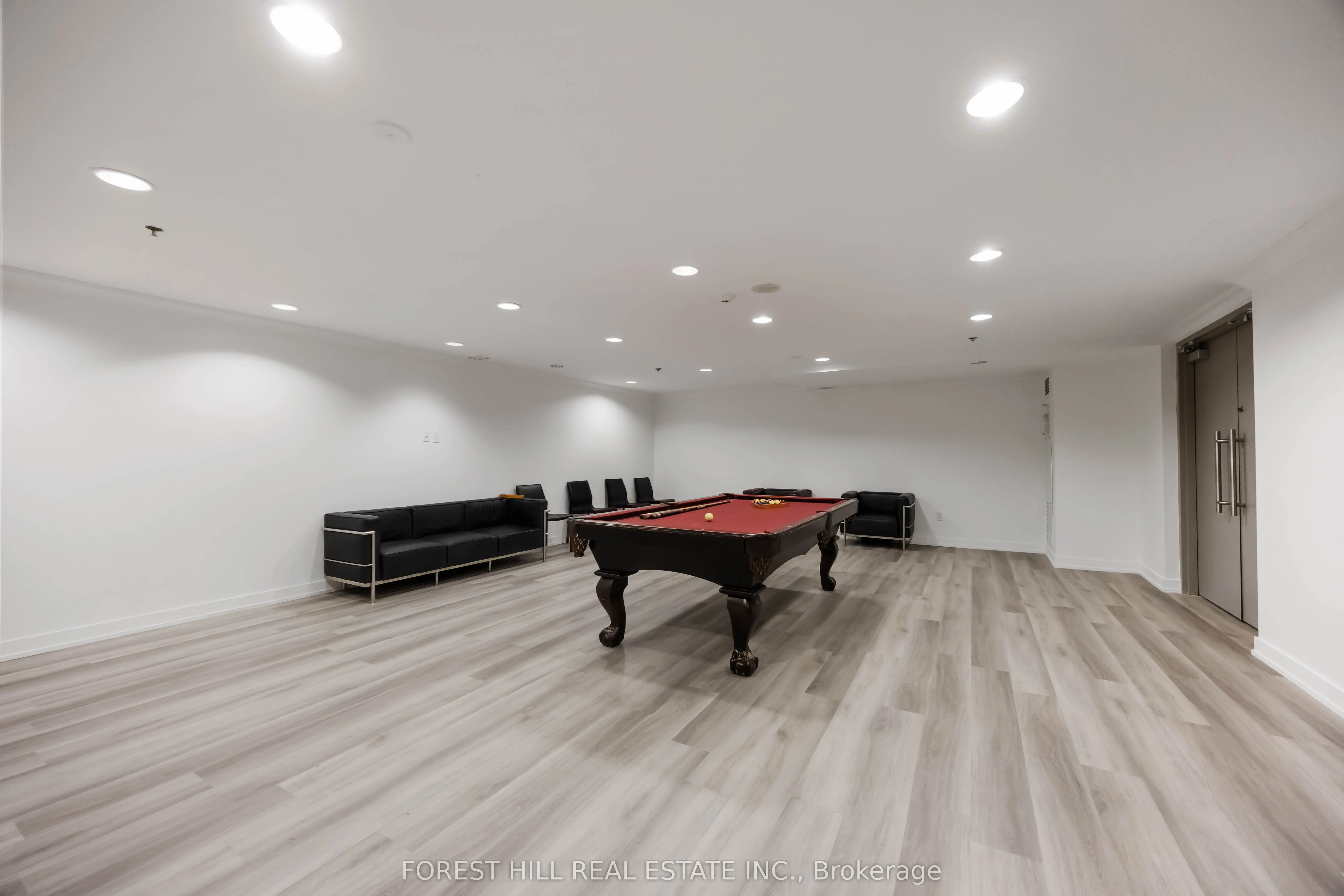 816 Lansdowne Avenue, #623