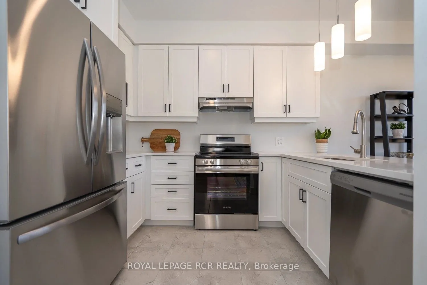 690 Broadway Avenue, #12
