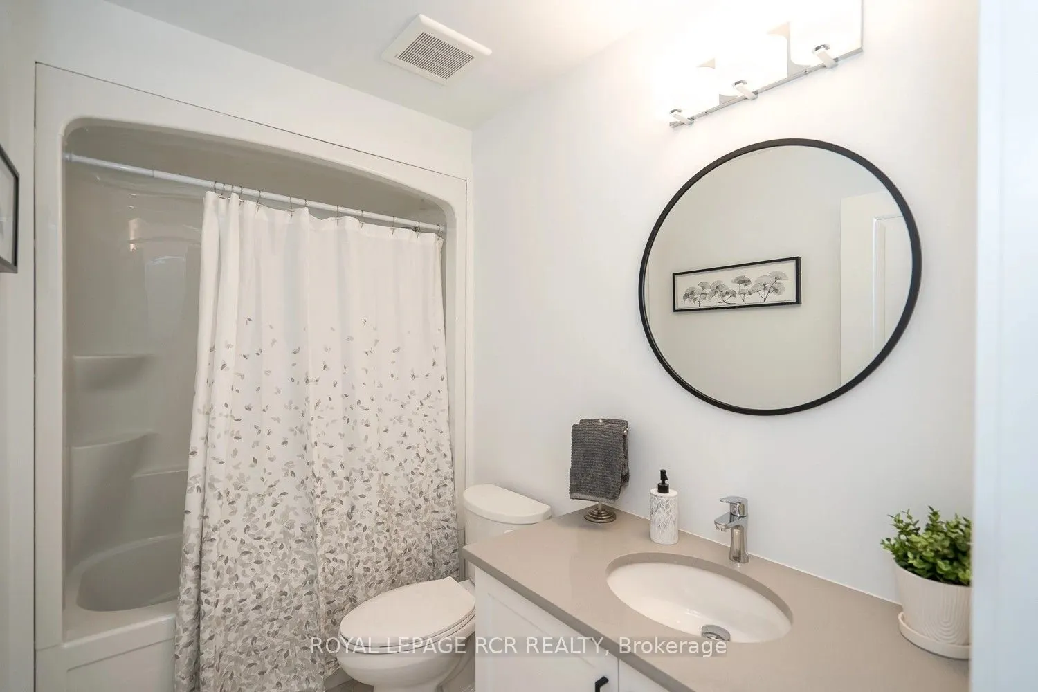 690 Broadway Avenue, #12