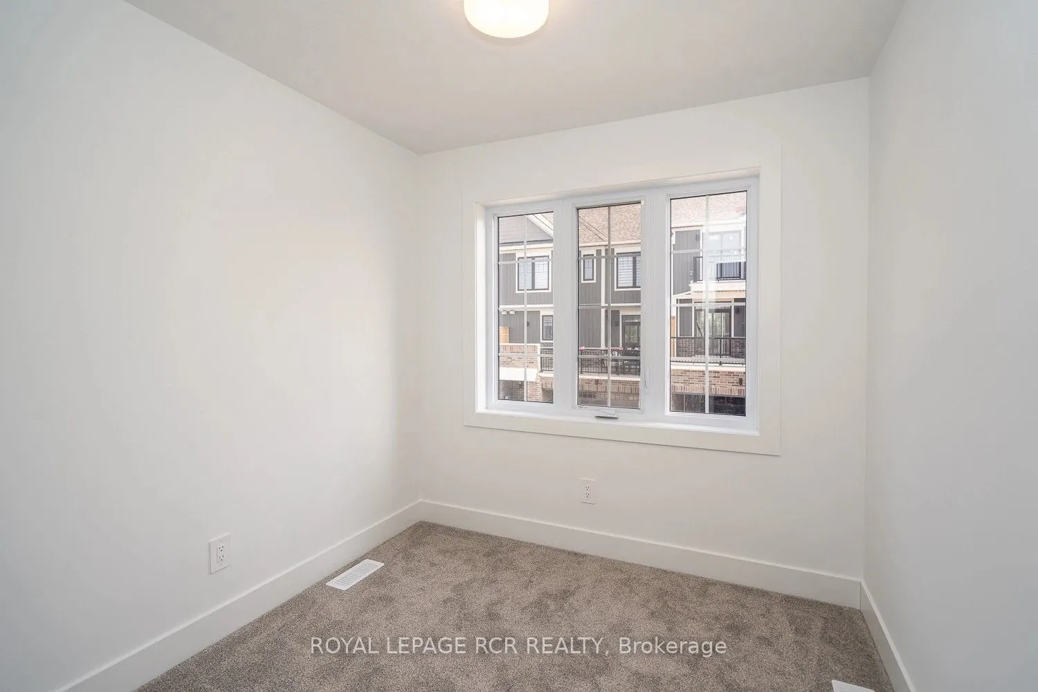 690 Broadway Avenue, #12
