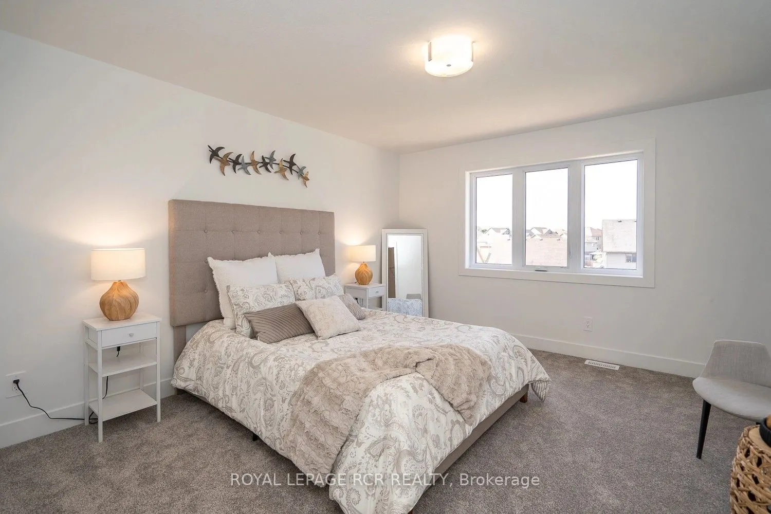 690 Broadway Avenue, #12