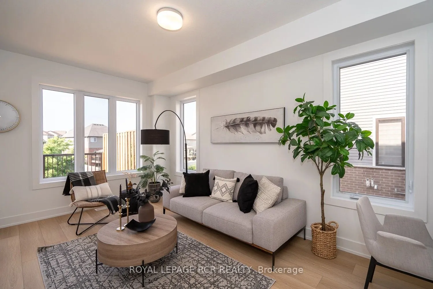 690 Broadway Avenue, #12