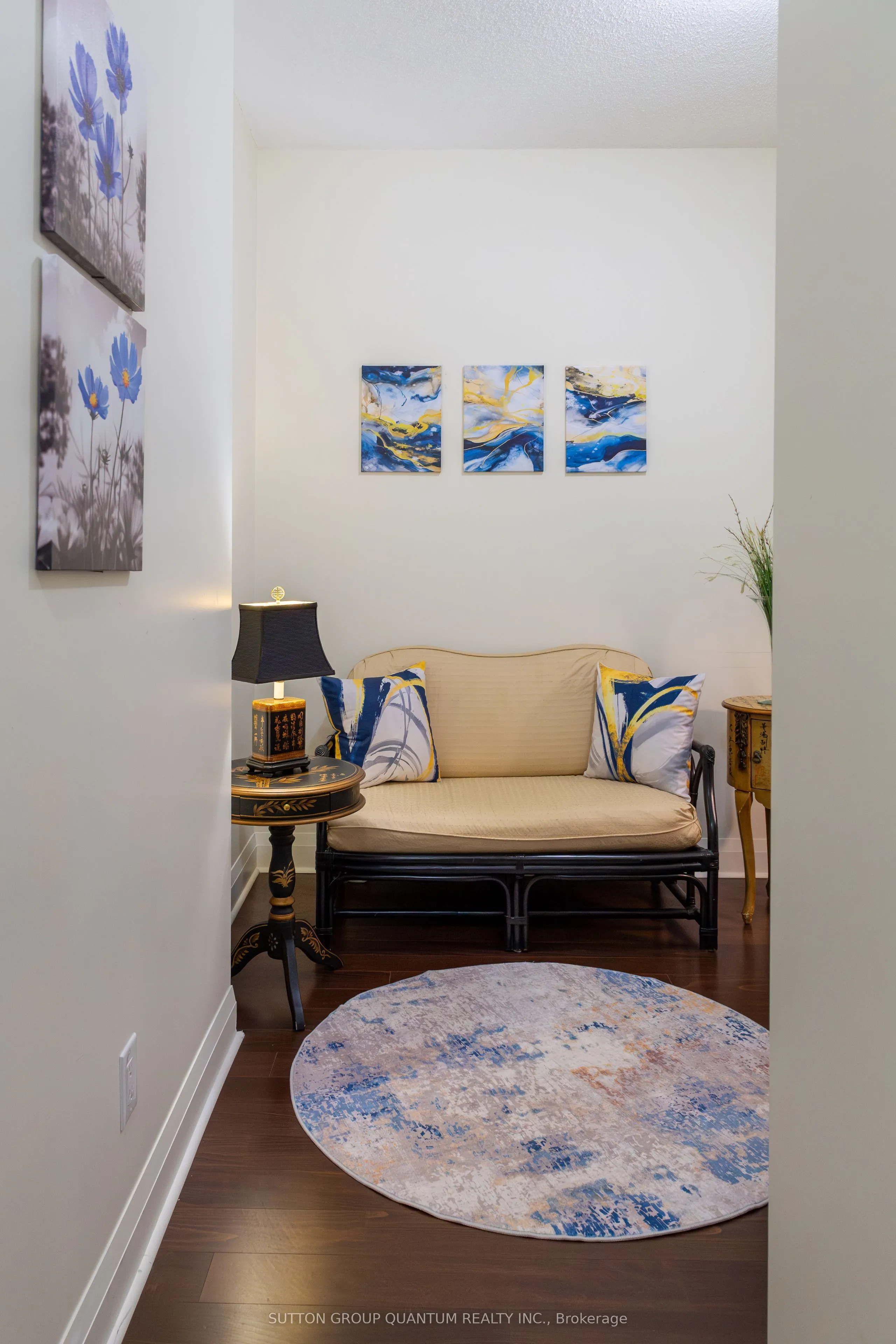 1 Hurontario Street S, #602