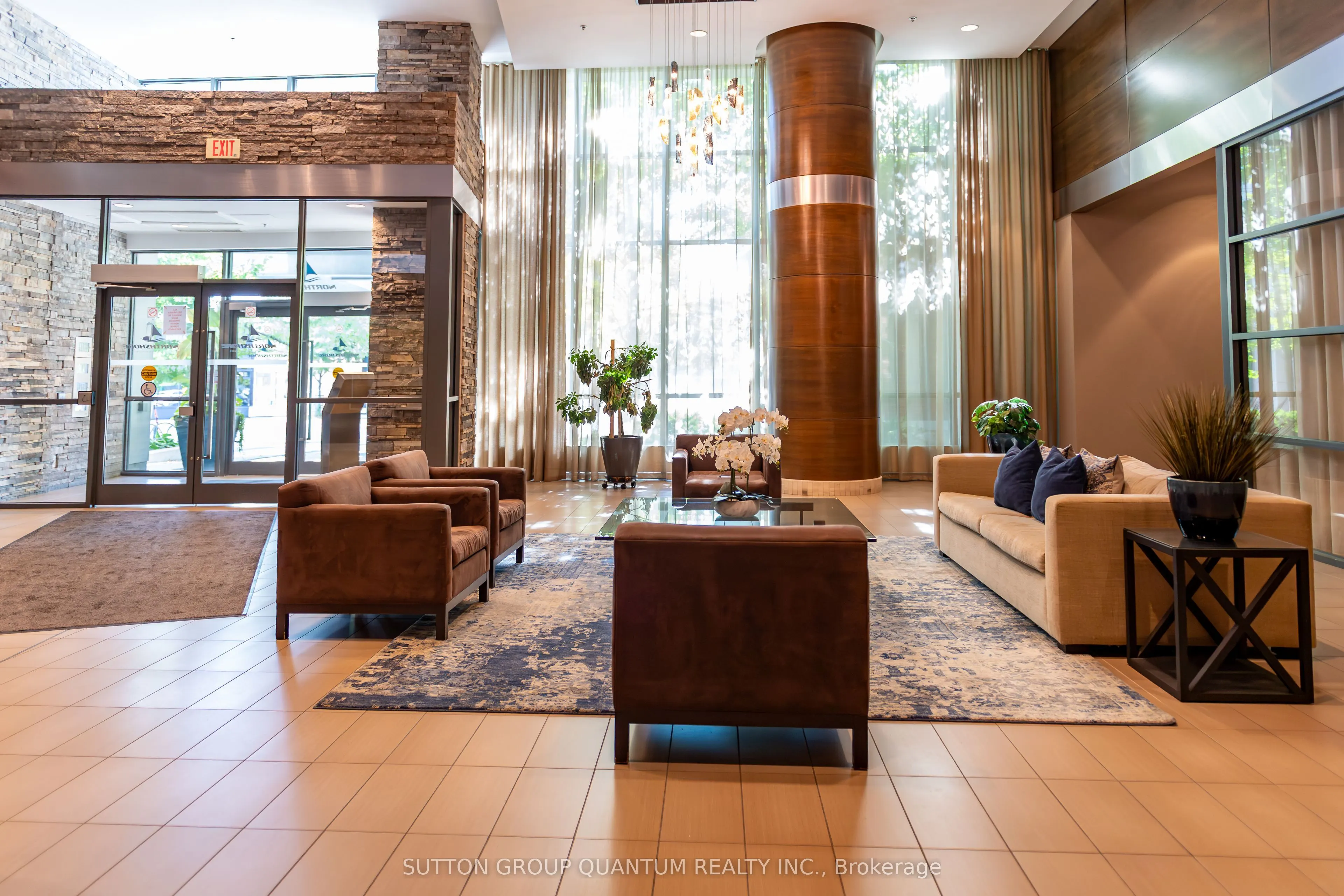 1 Hurontario Street S, #602