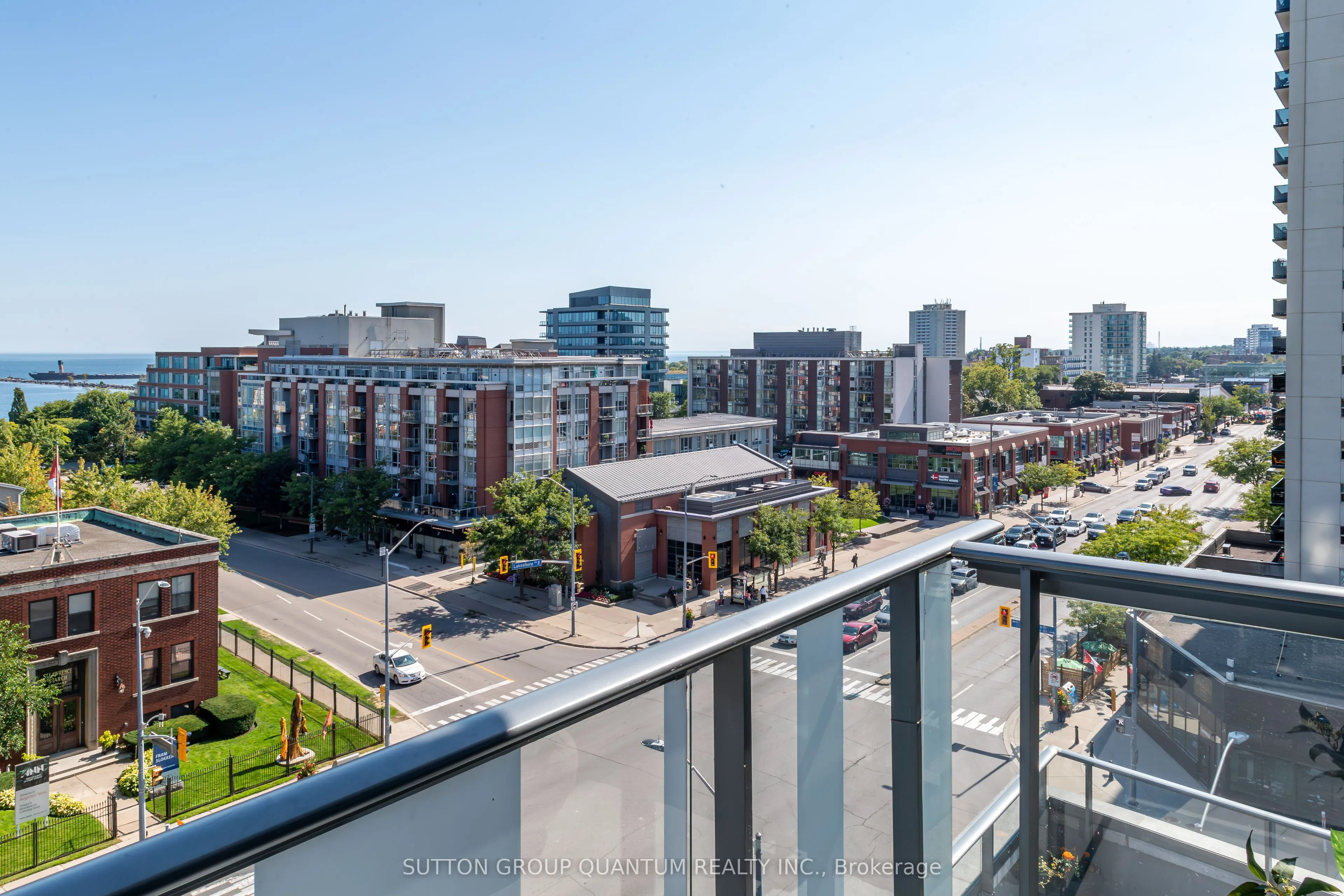 1 Hurontario Street S, #602