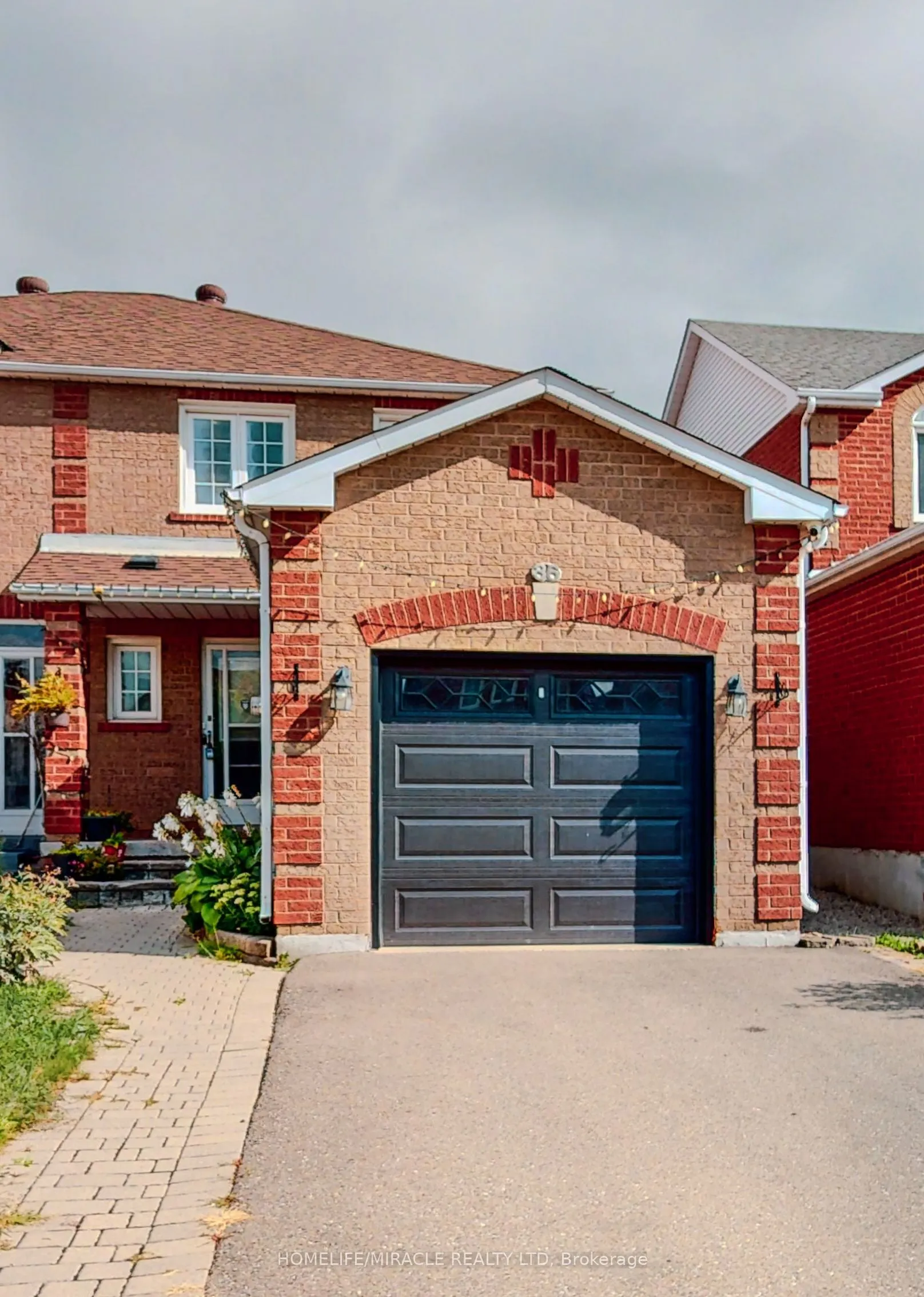 36 Mannel Crescent