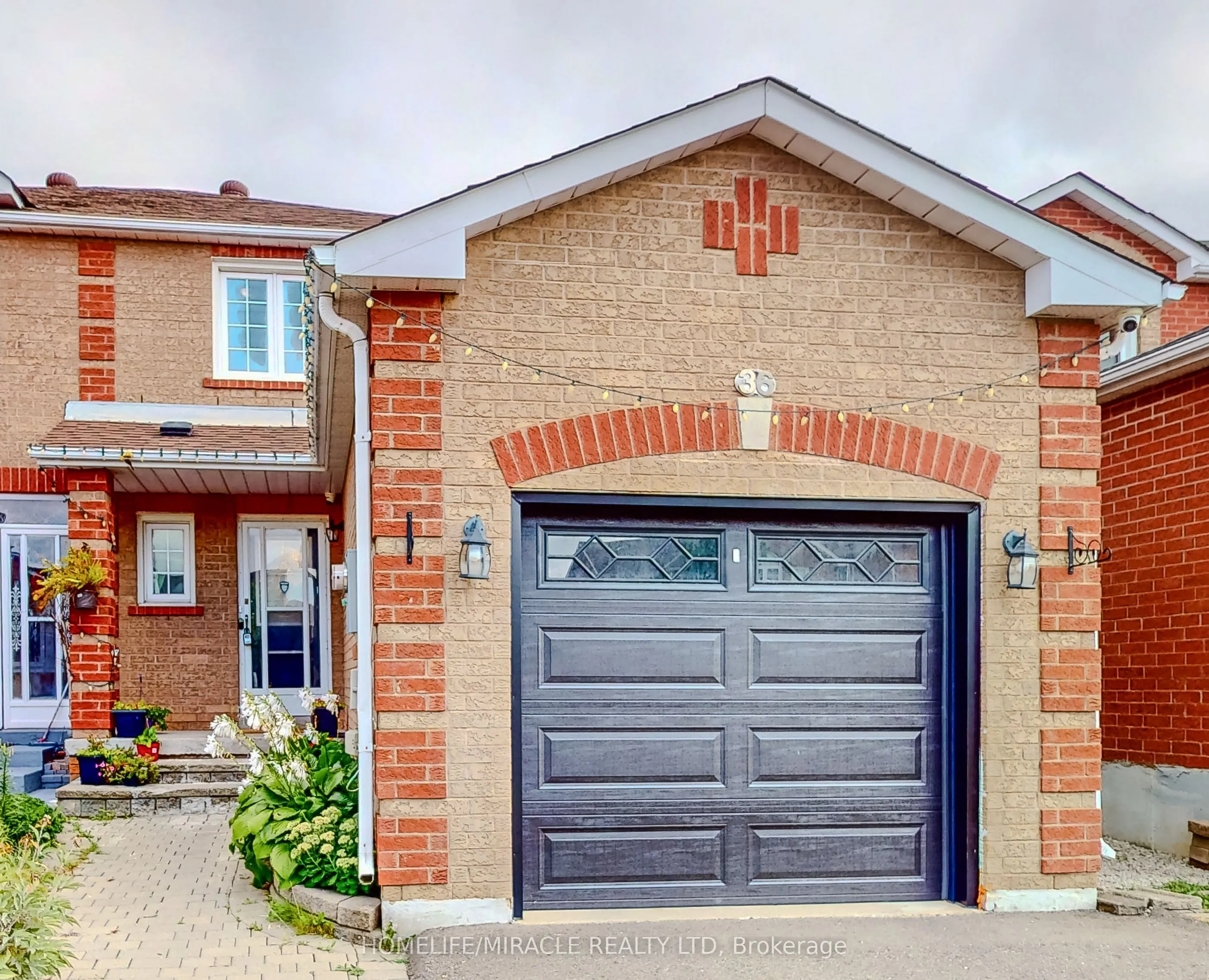 36 Mannel Crescent