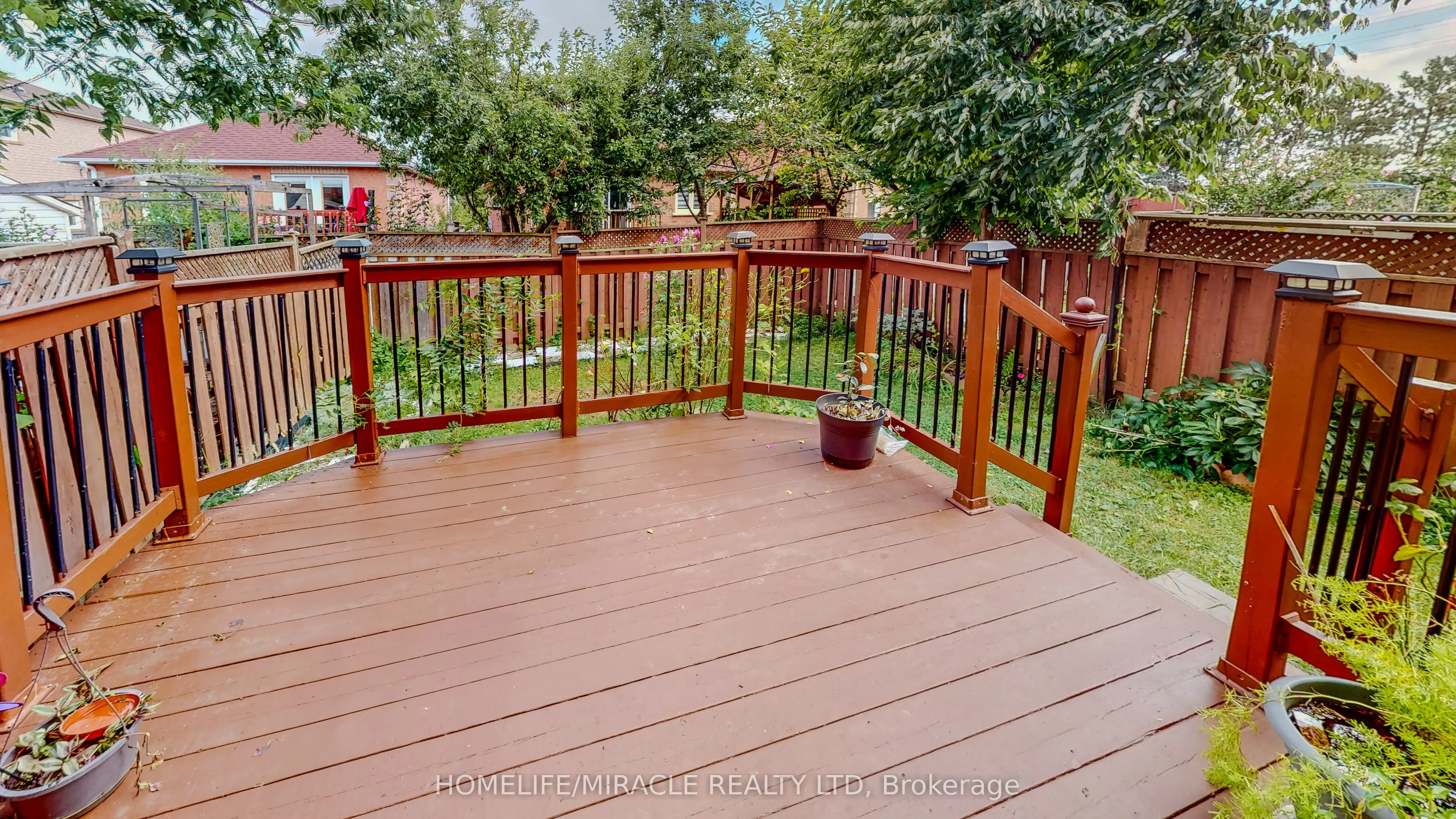 36 Mannel Crescent
