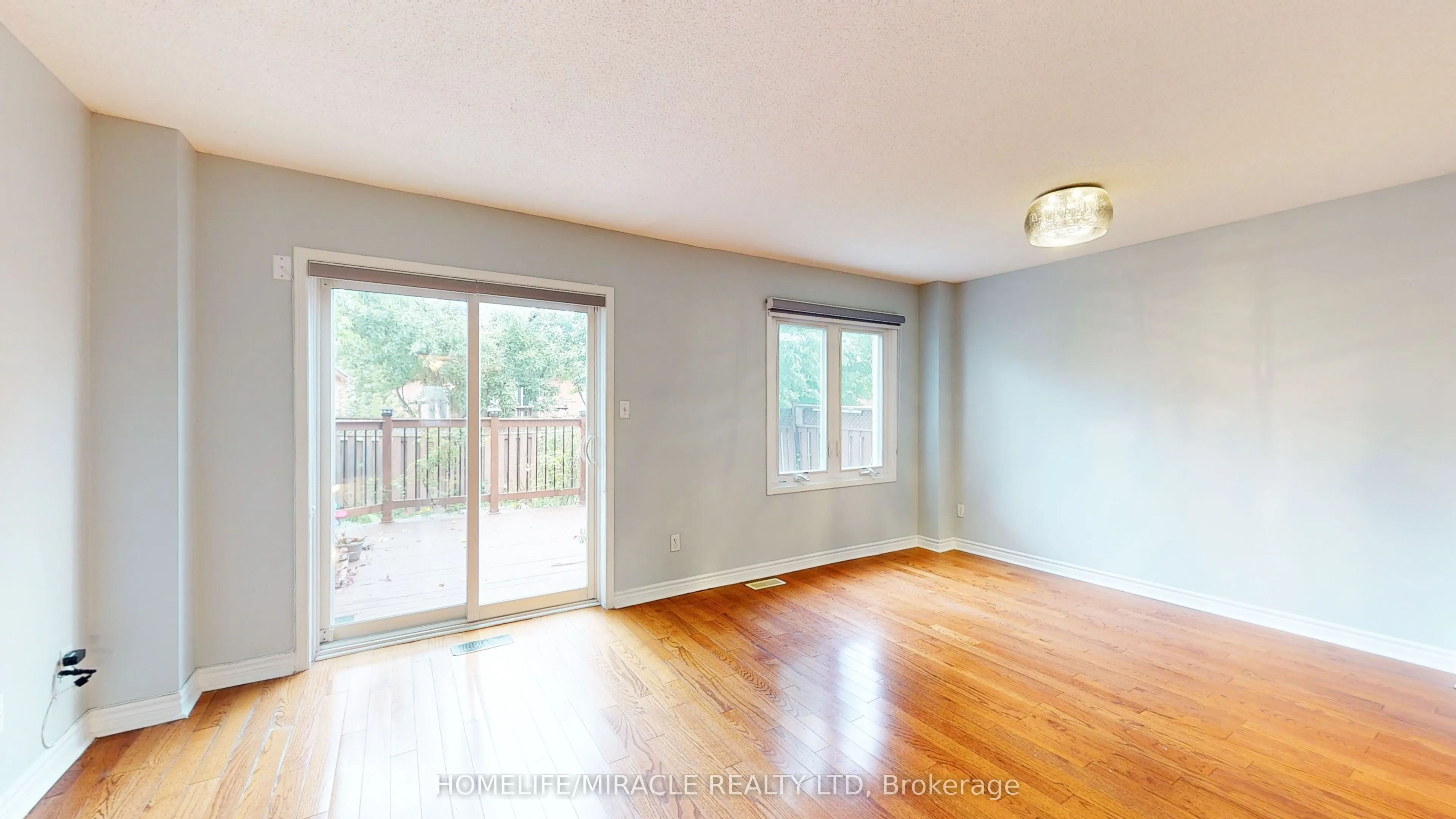 36 Mannel Crescent