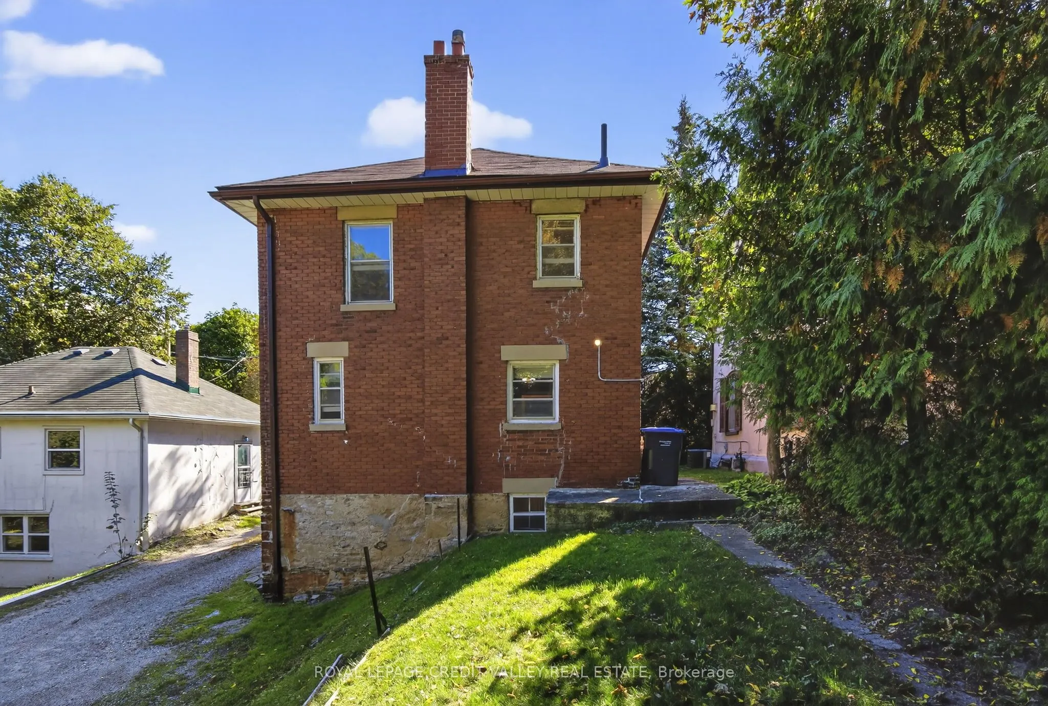 34 Joseph Street