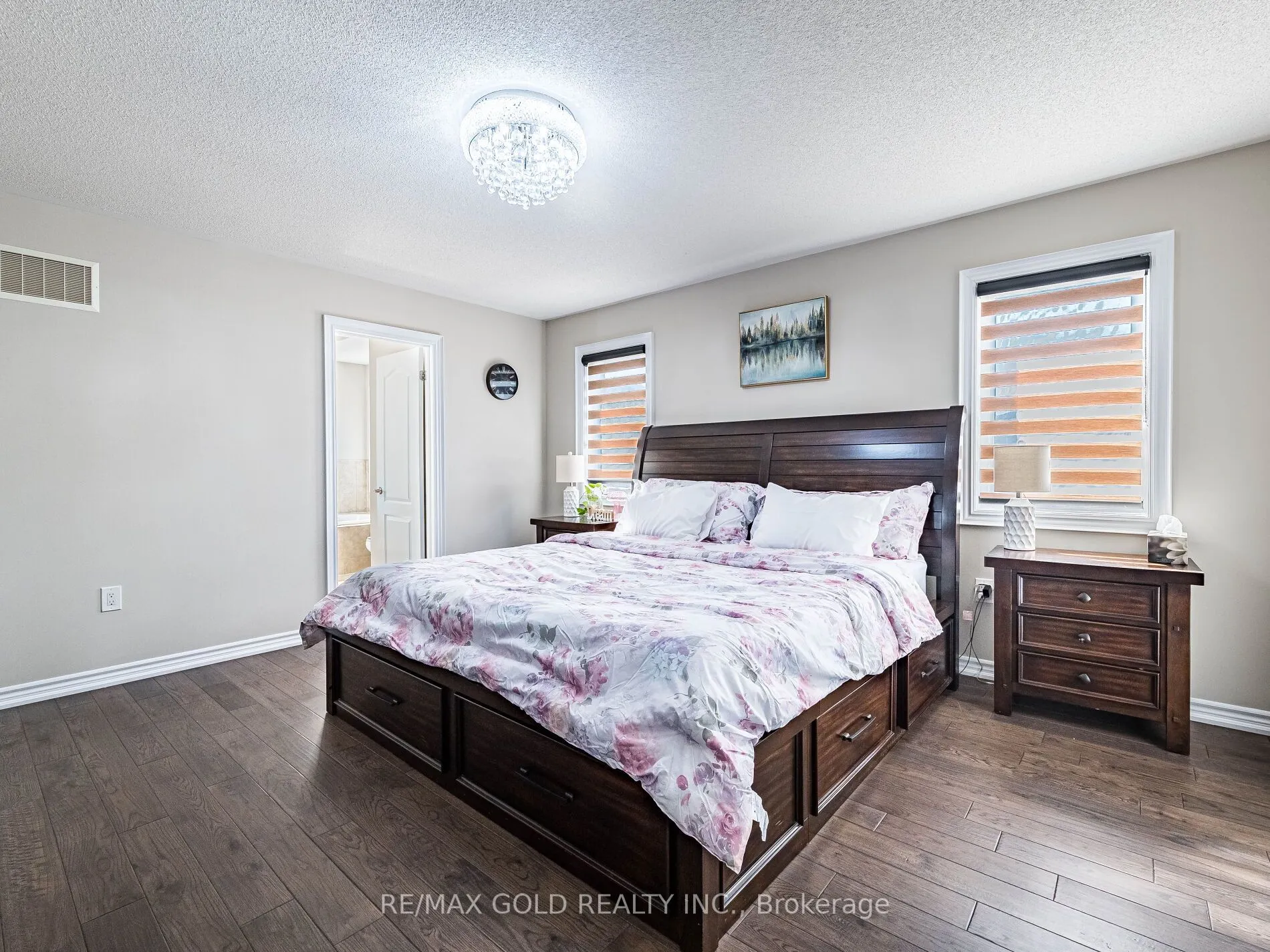 140 Thornbush Boulevard