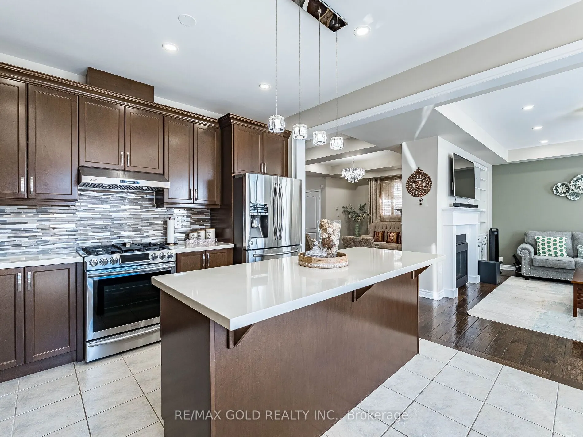 140 Thornbush Boulevard
