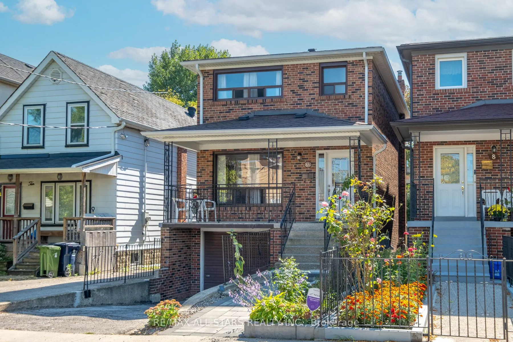 8A Ruthven Place