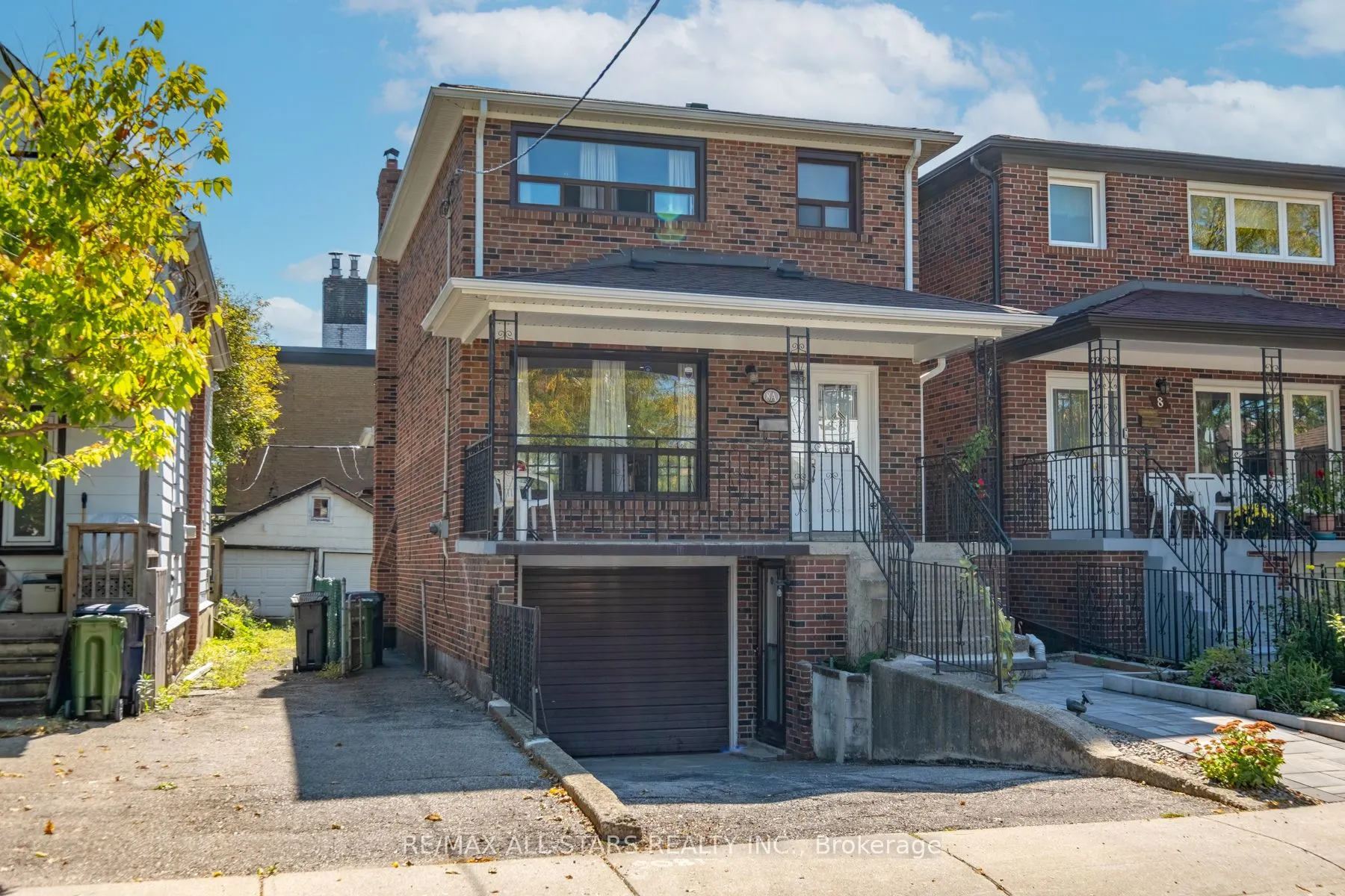 8A Ruthven Place