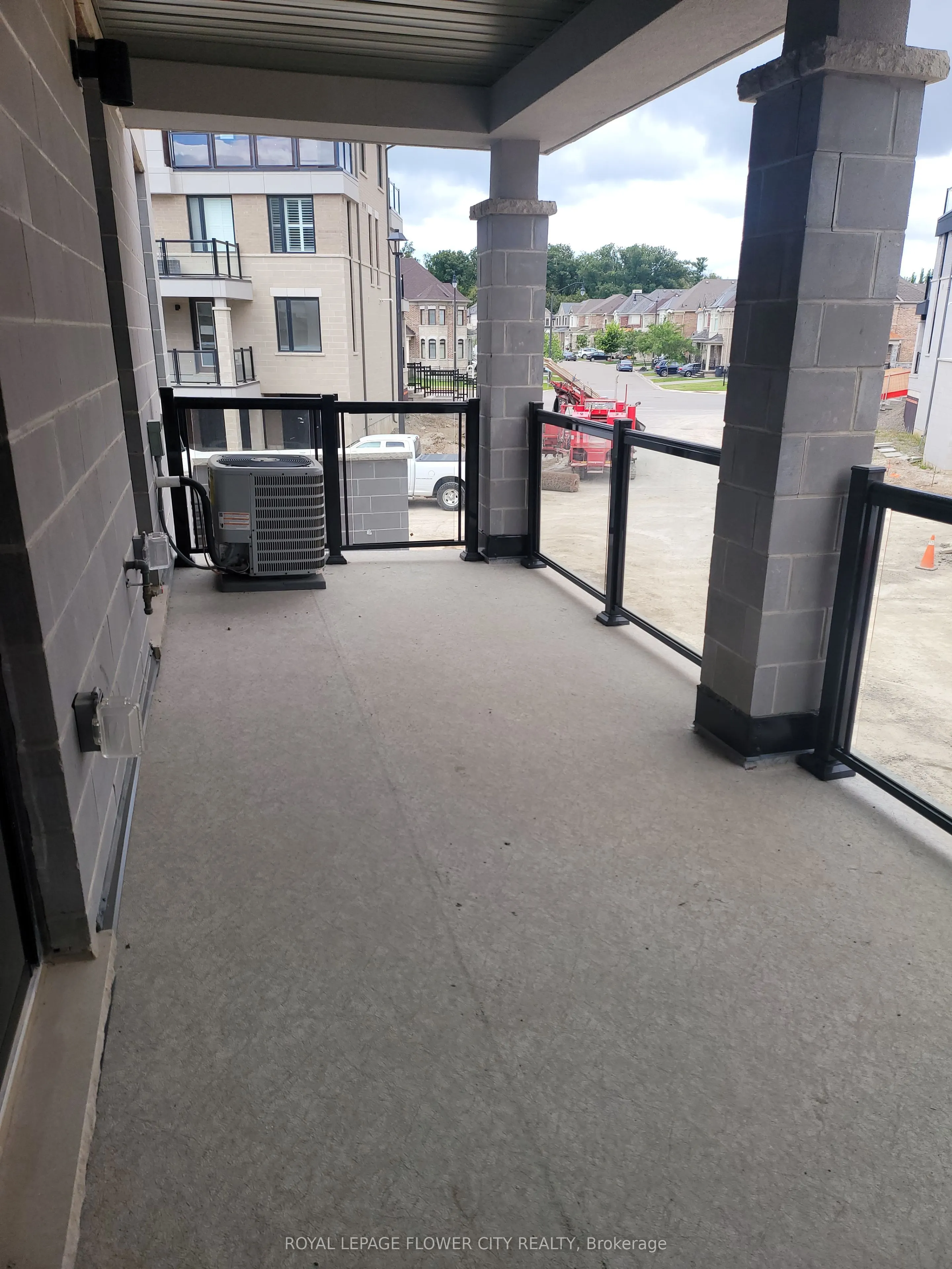 20 Knotsberry Circle, #7