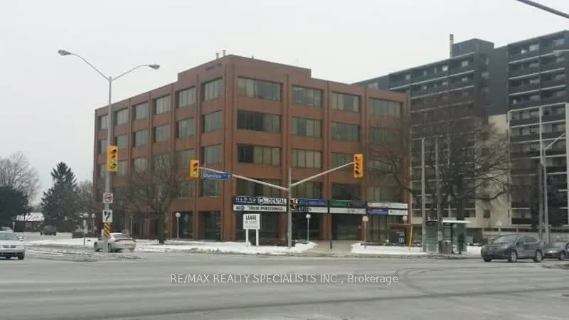 130 Dundas Street E, #203