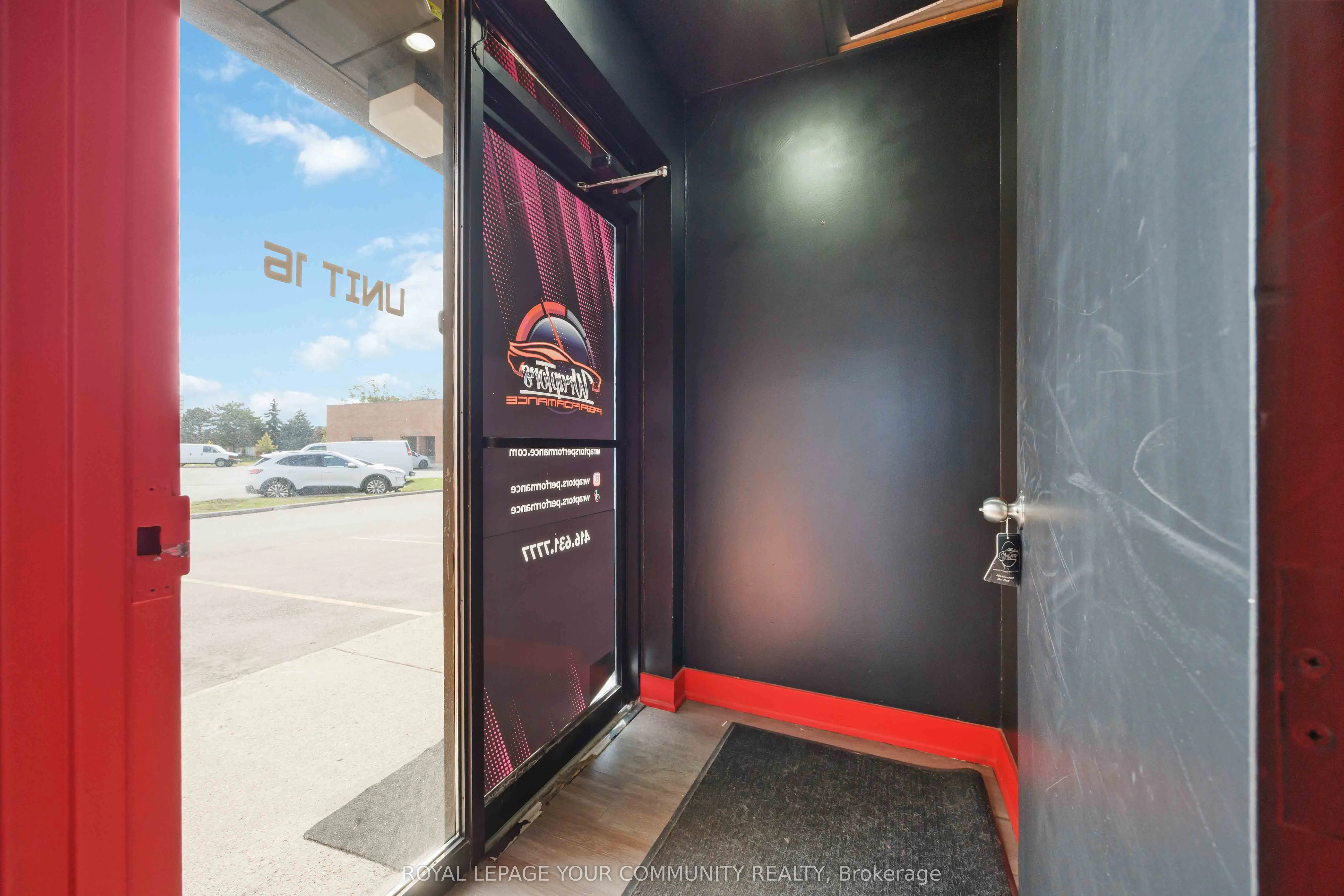 37 Kodiac Crescent, #16
