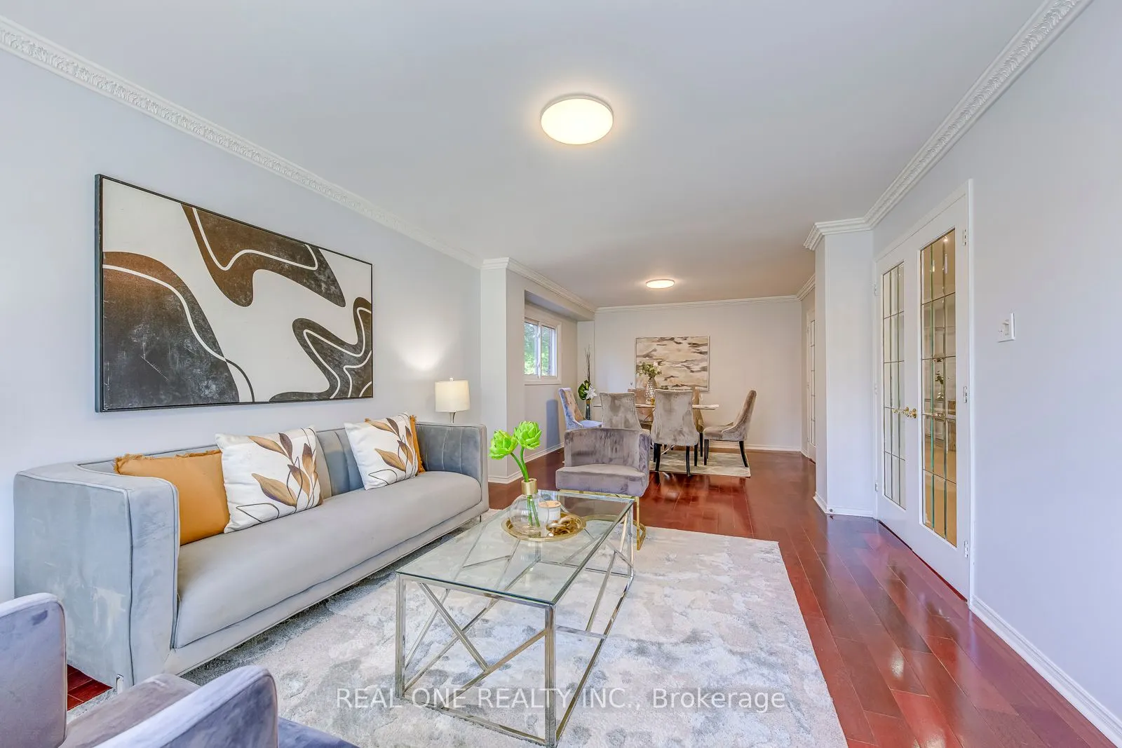 403 Glenashton Drive