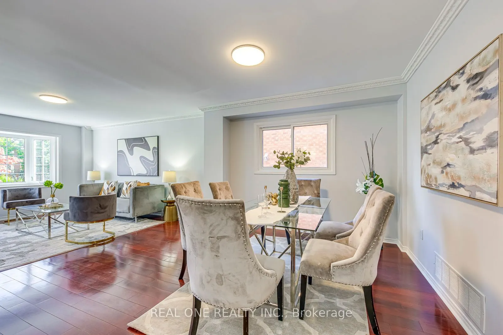 403 Glenashton Drive