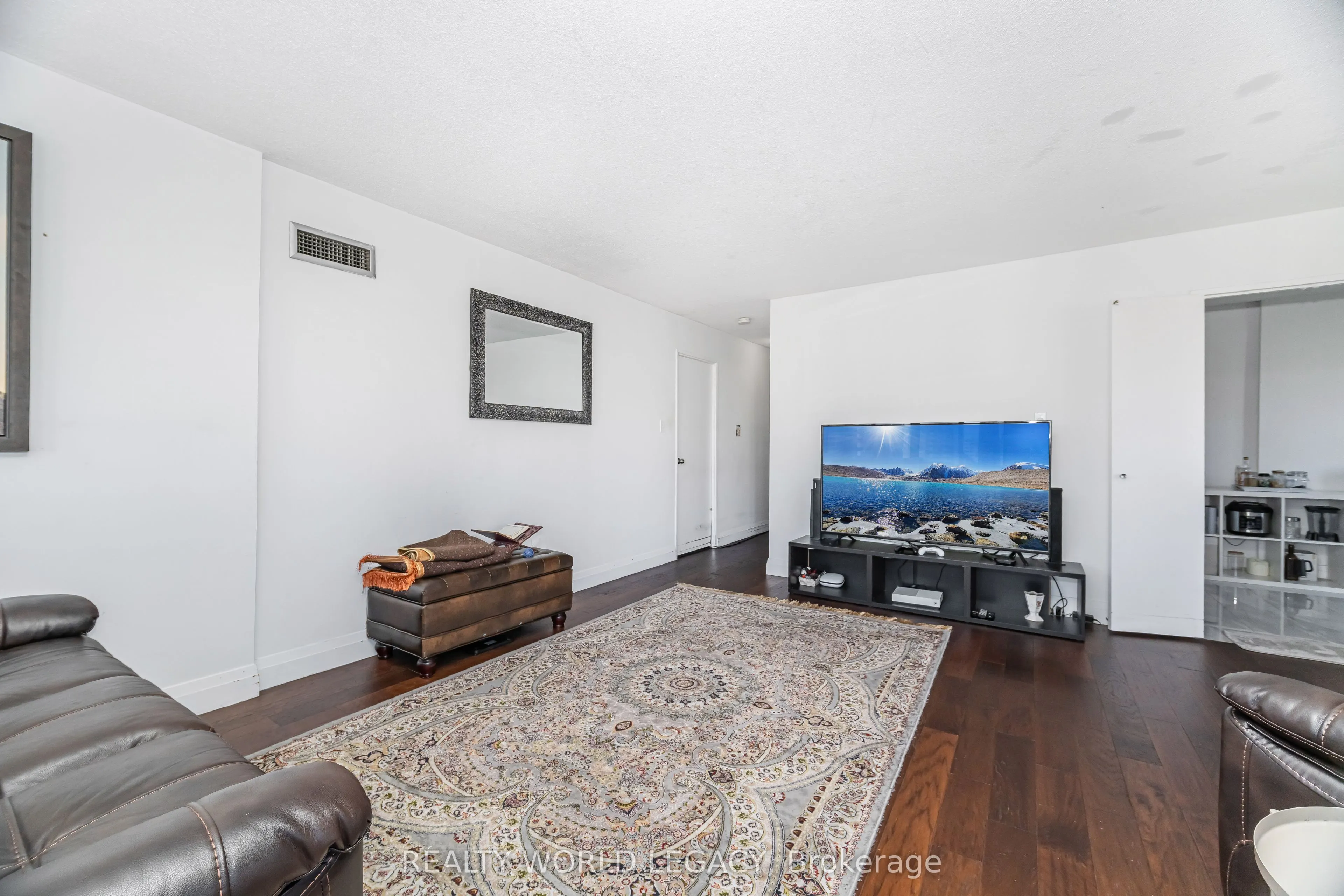 1580 Mississauga Valley Boulevard, #1901