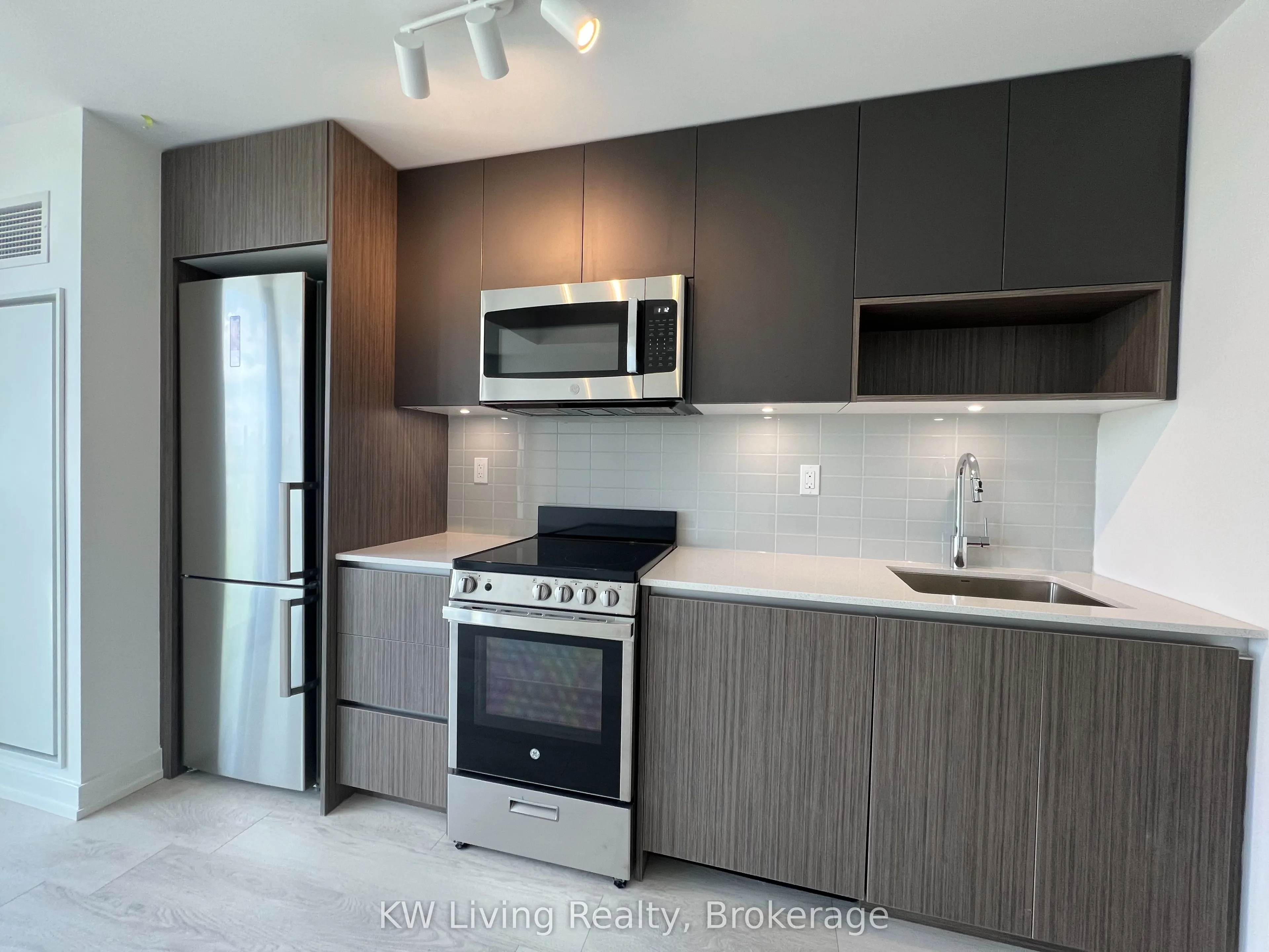 801 The Queensway, #508