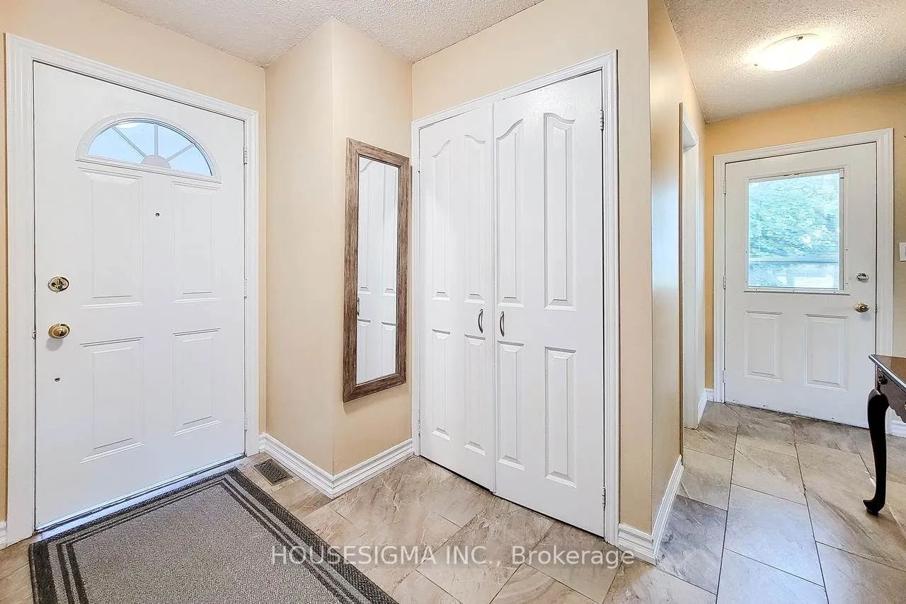 3111 Cantelon Crescent