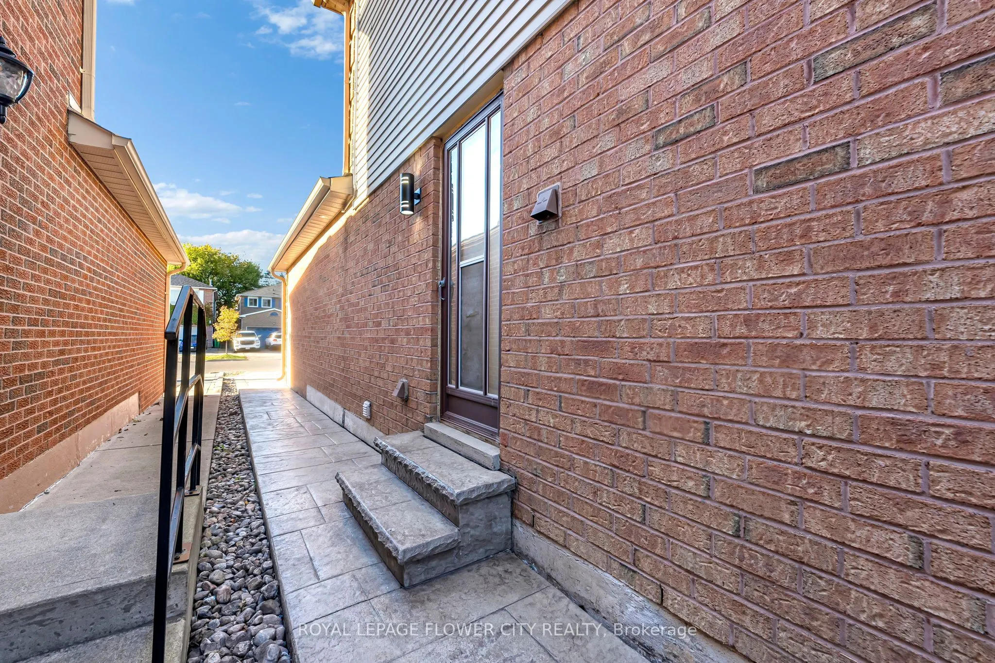 3278 Waxwing Drive
