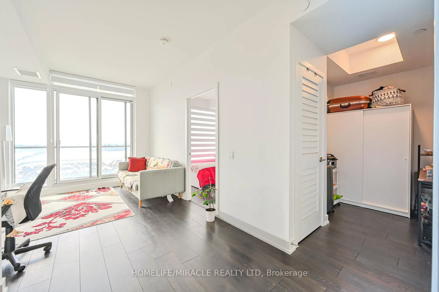 215 Veterans Drive, #1102