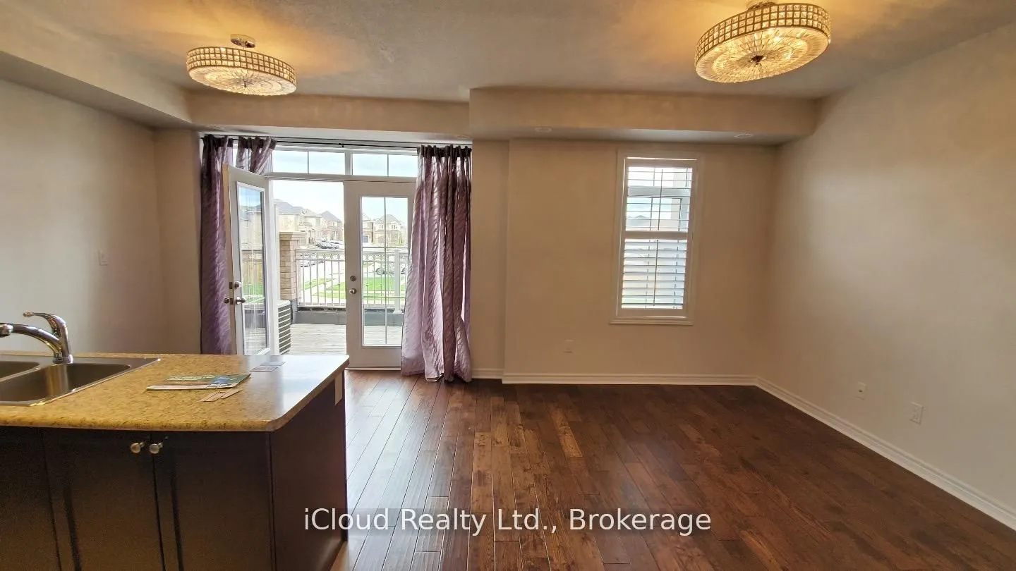 2554 Grand Oak Trail