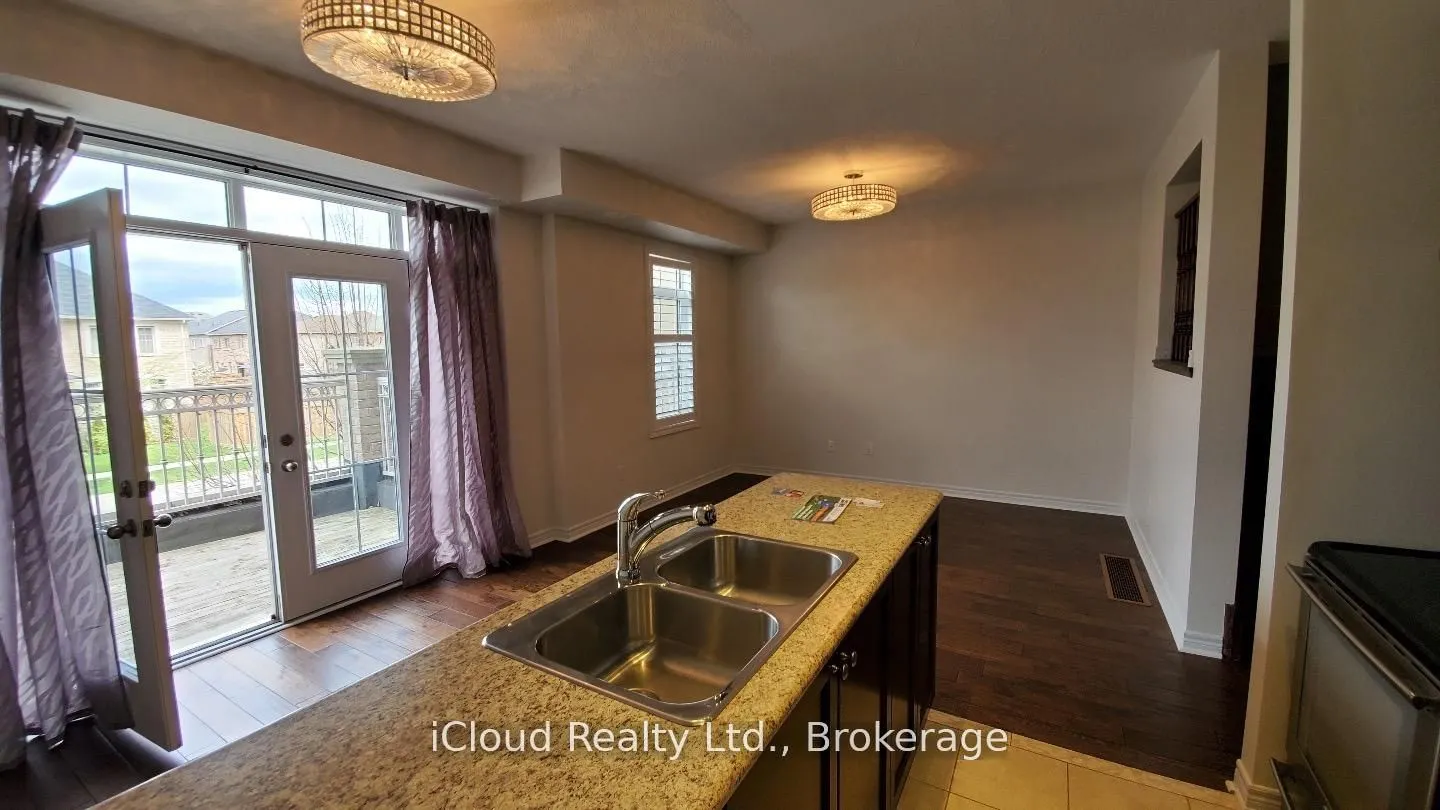 2554 Grand Oak Trail