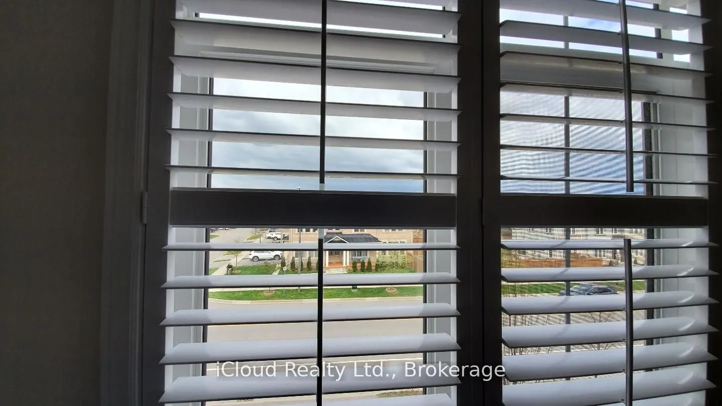 2554 Grand Oak Trail