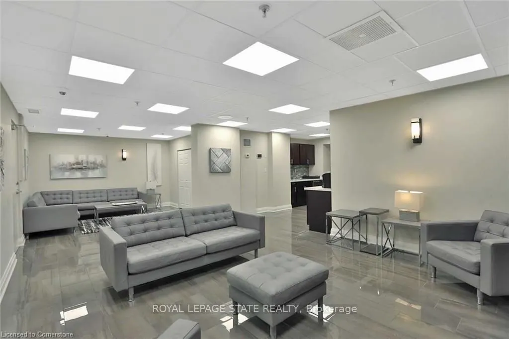 1270 Maple Crossing Boulevard, #914