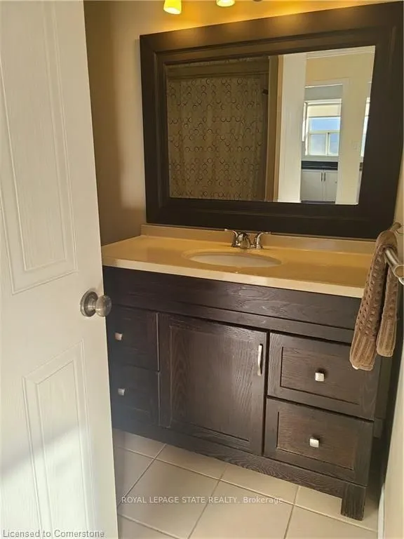 1270 Maple Crossing Boulevard, #914