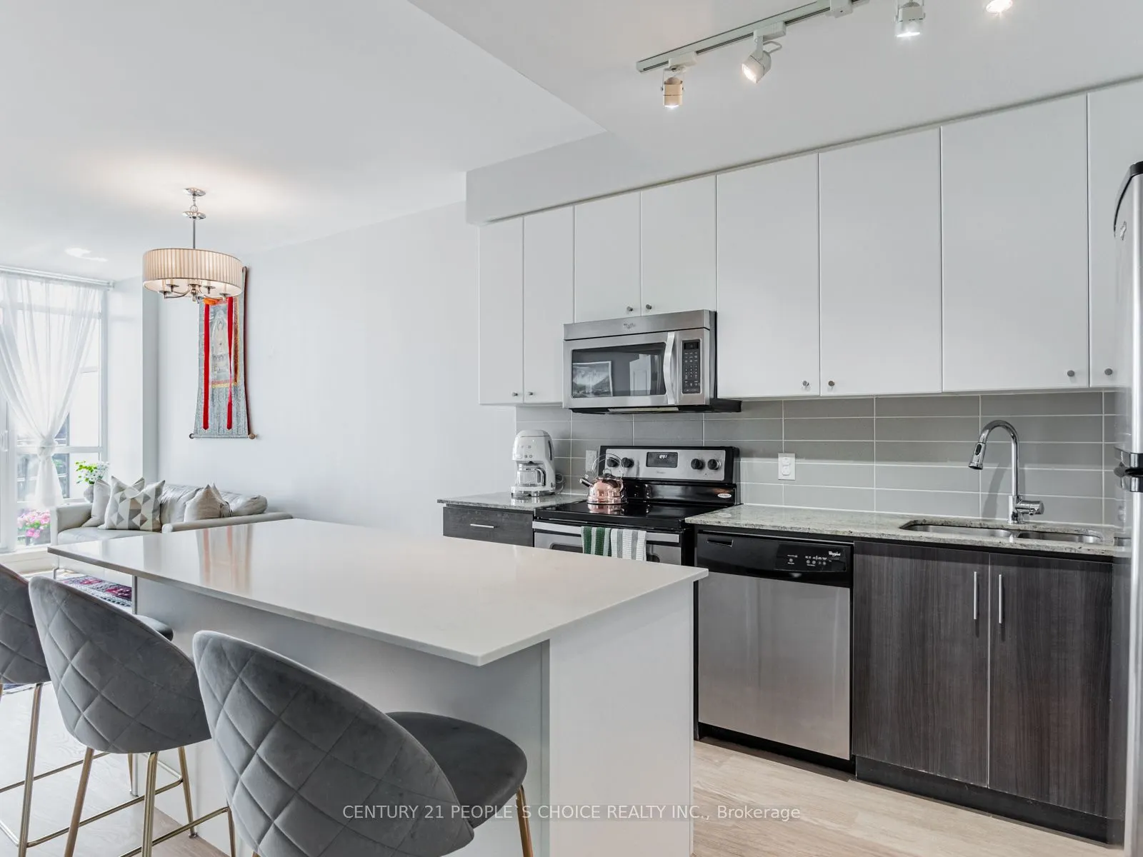 8 Fieldway Road, #523
