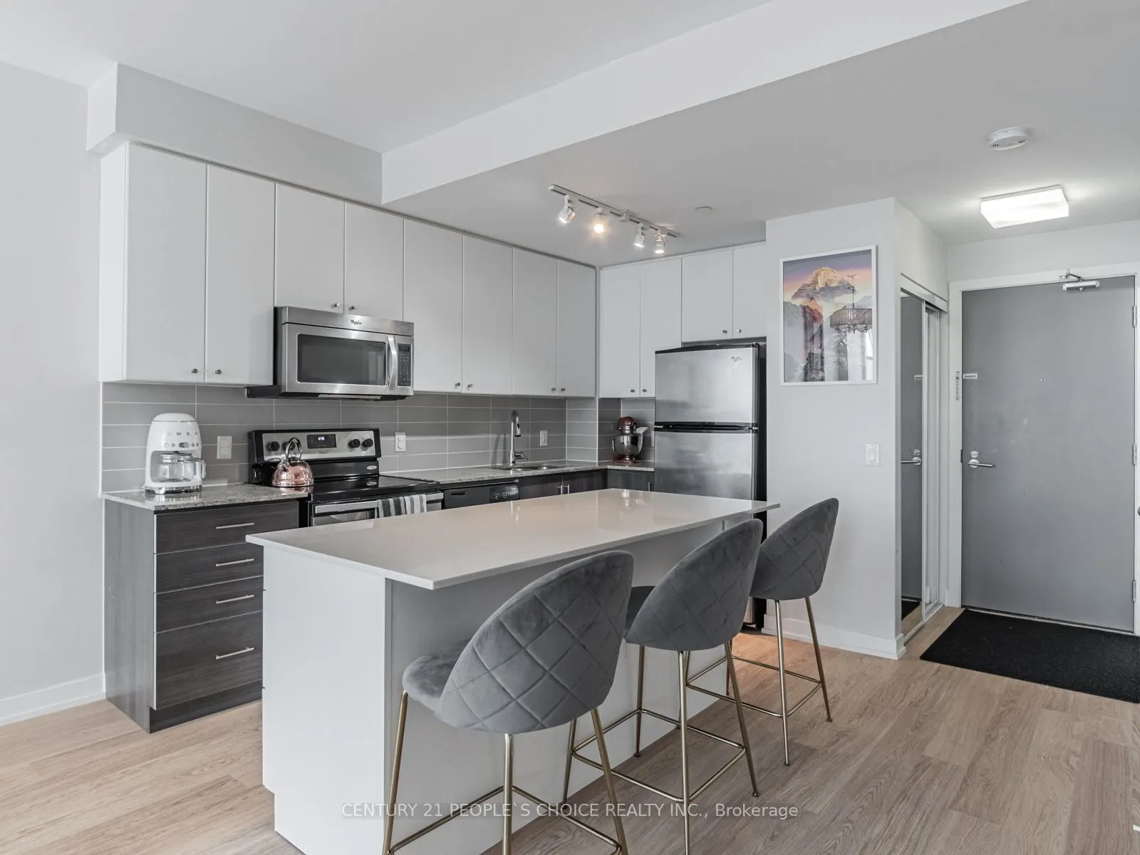 8 Fieldway Road, #523