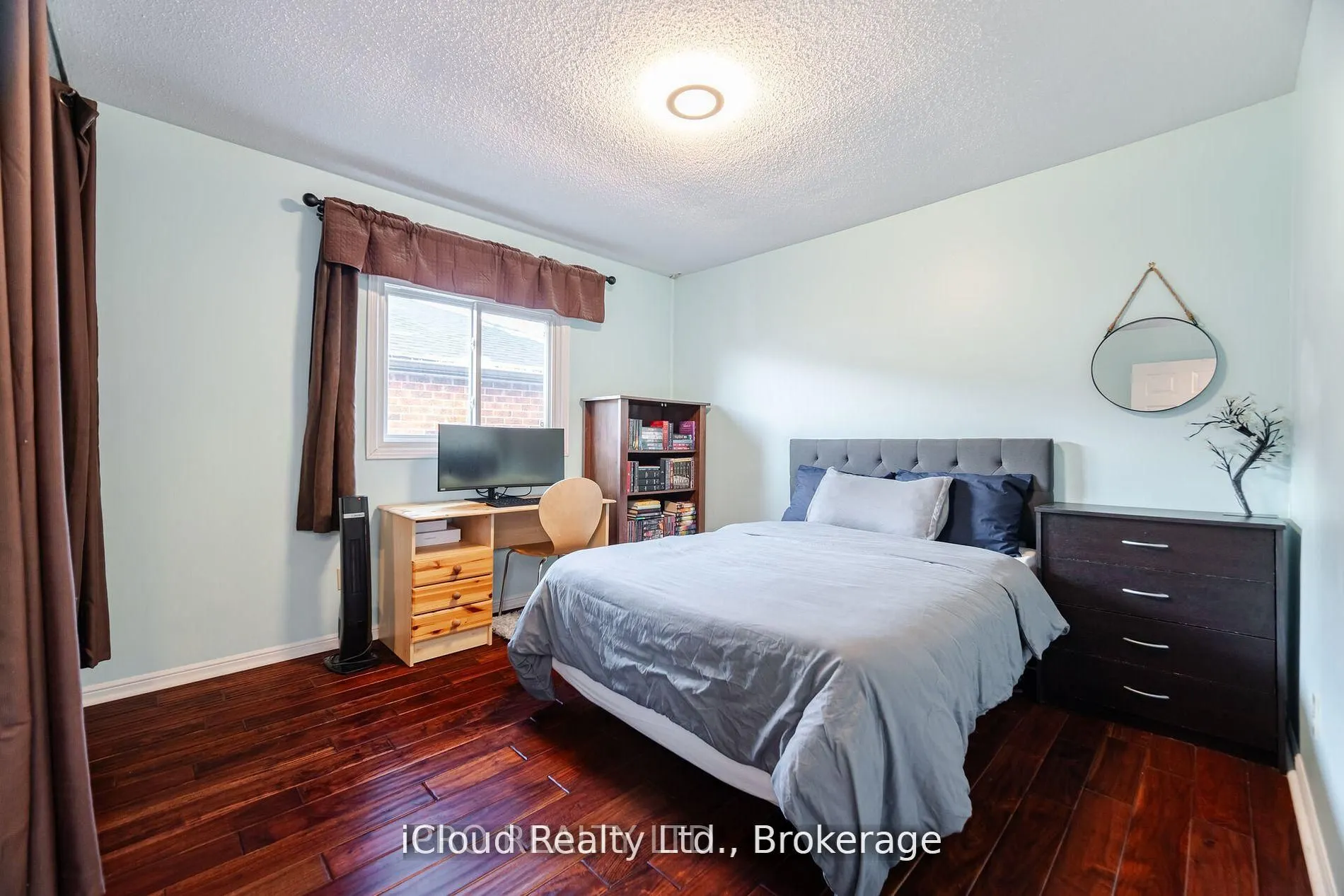 1615 Sir Monty's Drive