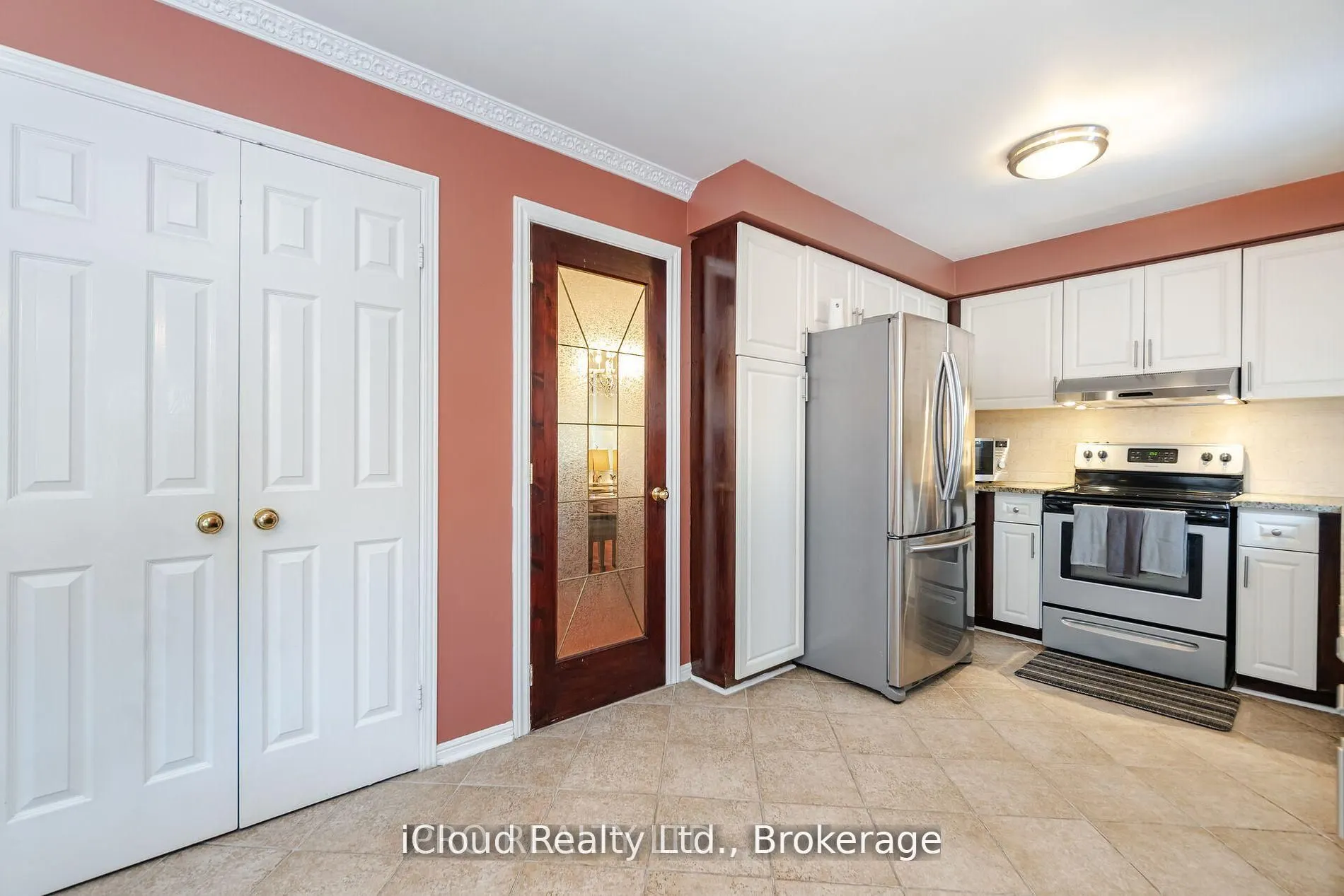 1615 Sir Monty's Drive