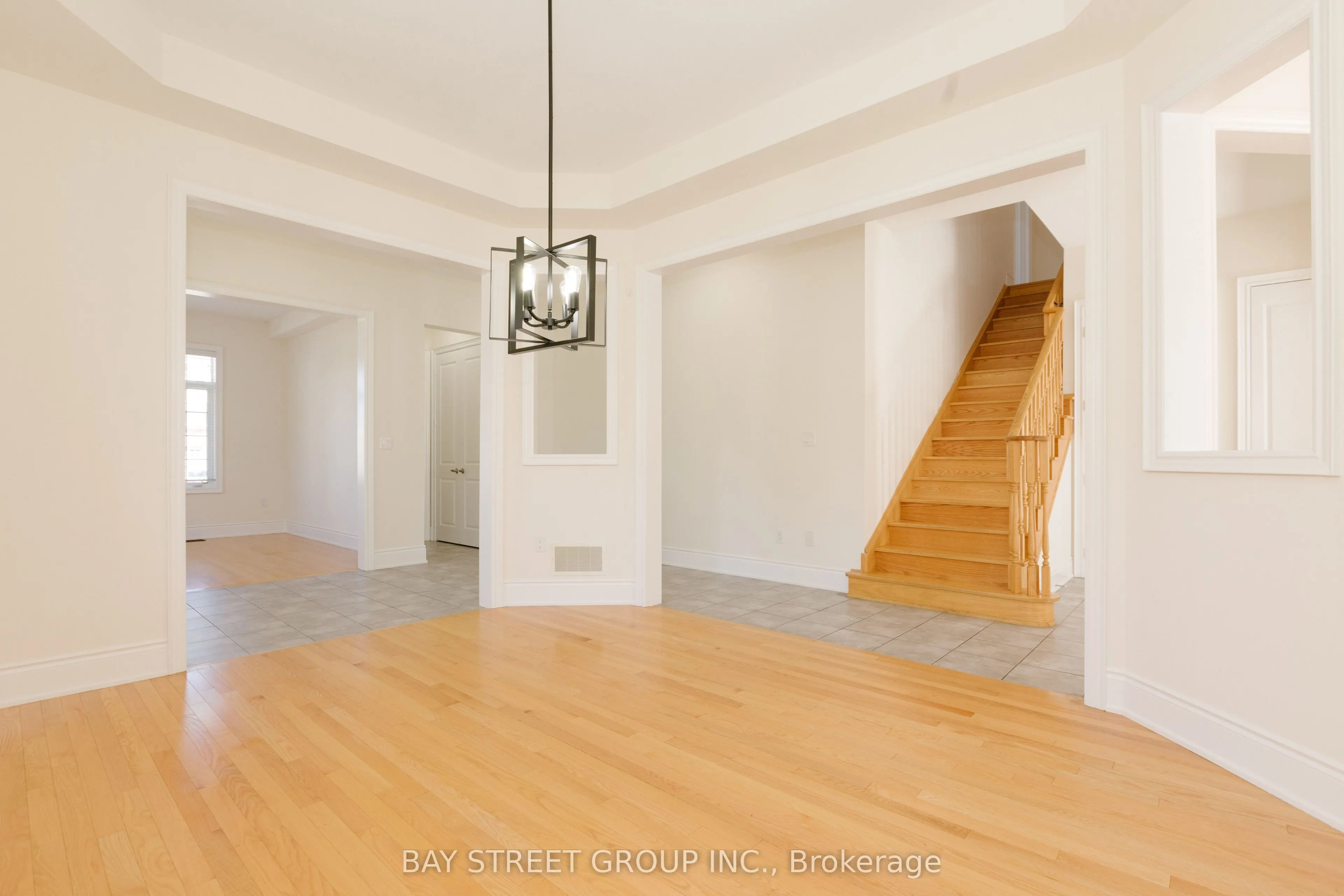 3127 Streamwood Pass