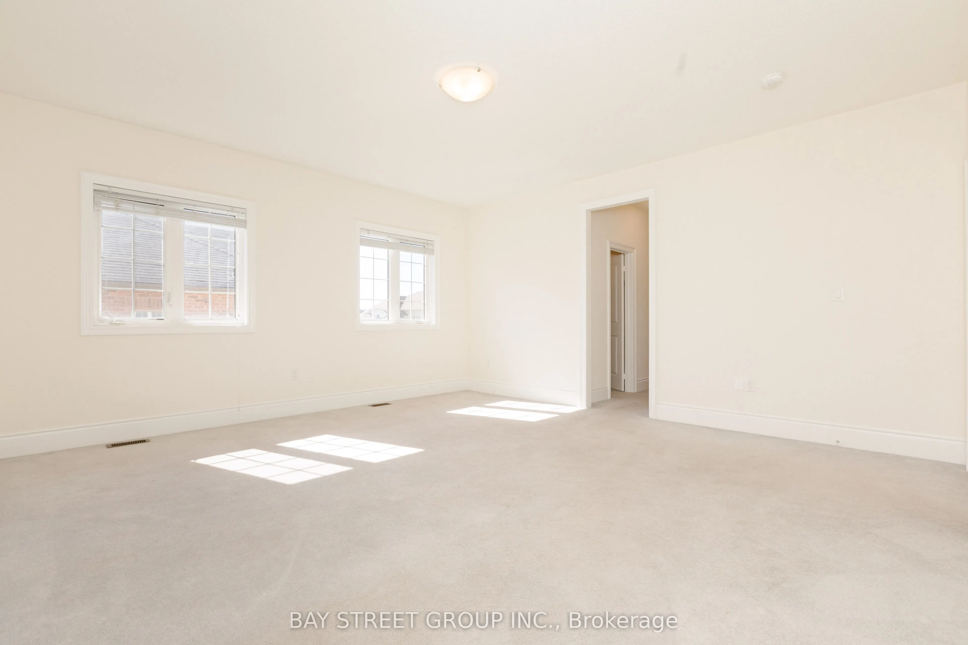 3127 Streamwood Pass
