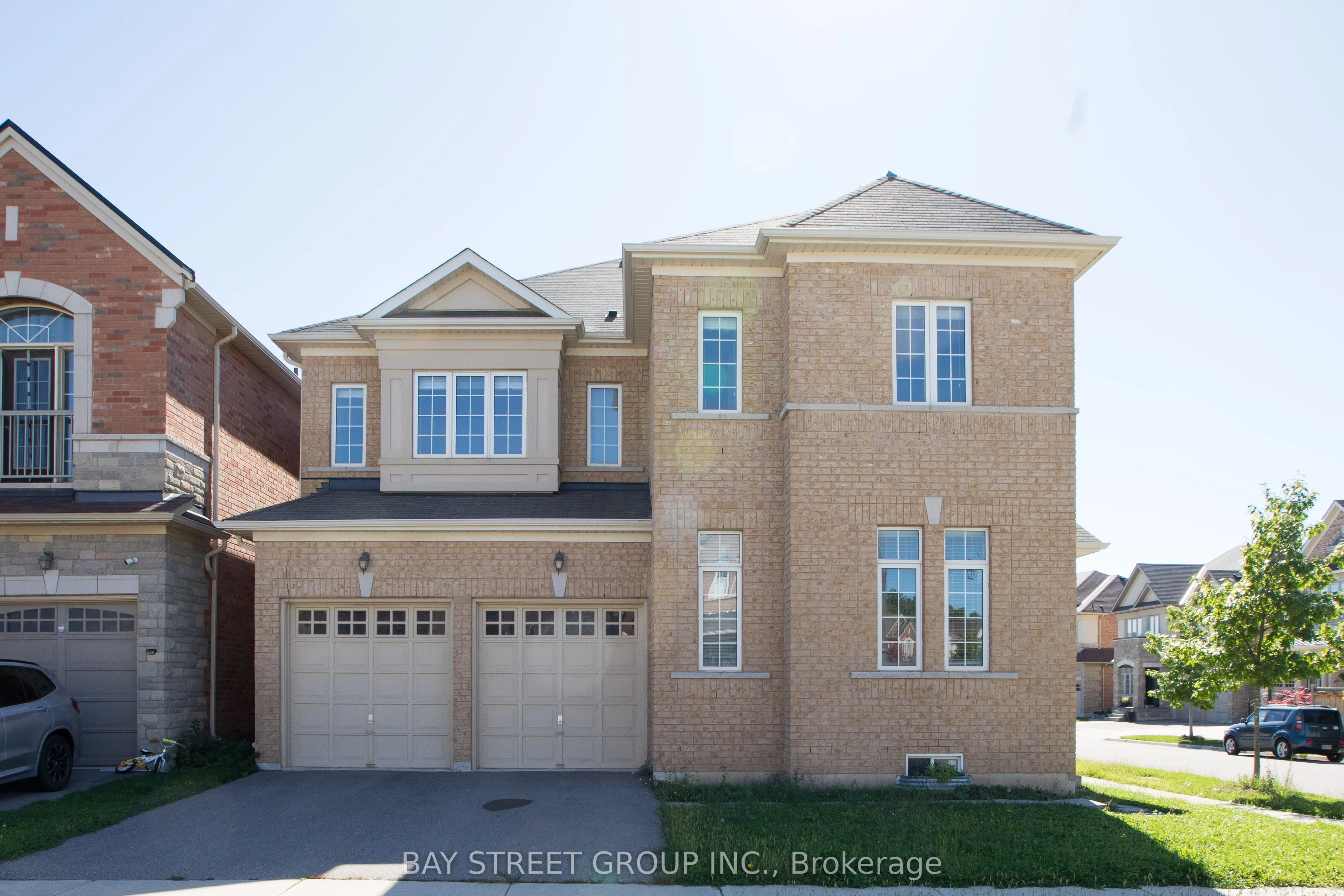 3127 Streamwood Pass